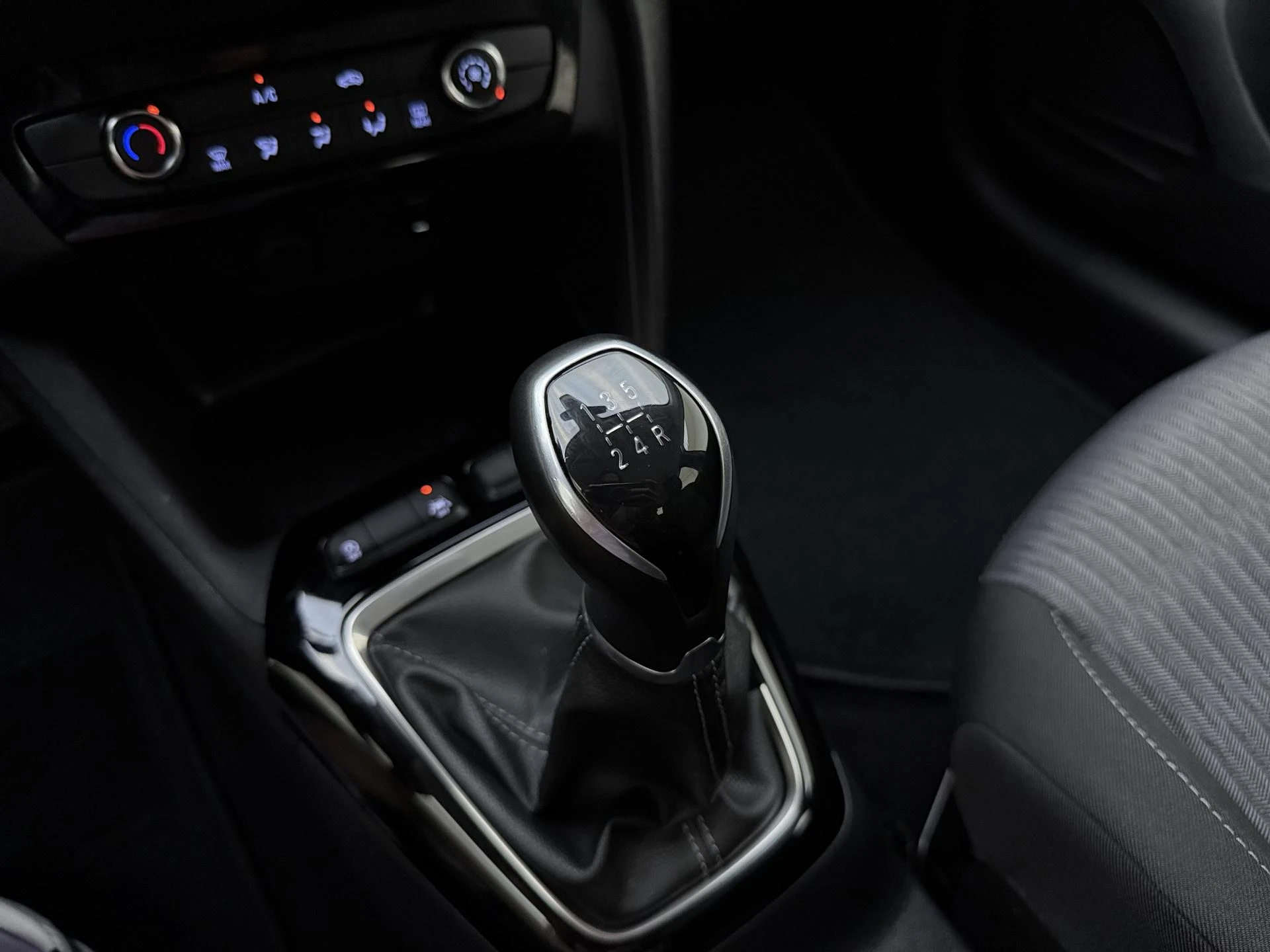 Opel-Corsa-image-14