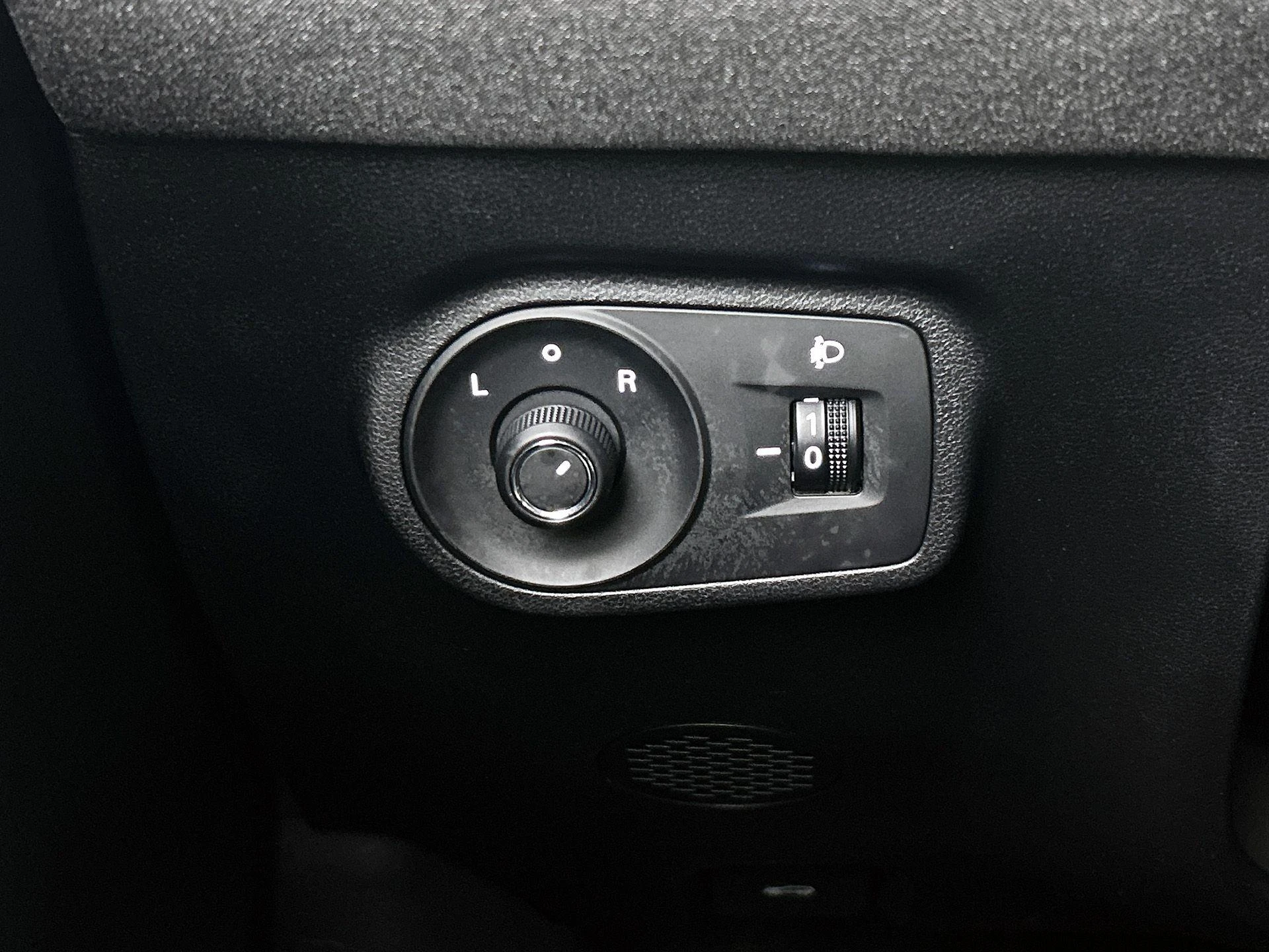 MG ZS - 31