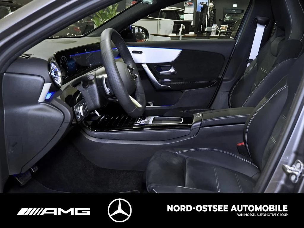 Mercedes-Benz A-Klasse 180 SPECIAL EDITION AMG ADVANCED+ KAM PANO SHZ AMG Line