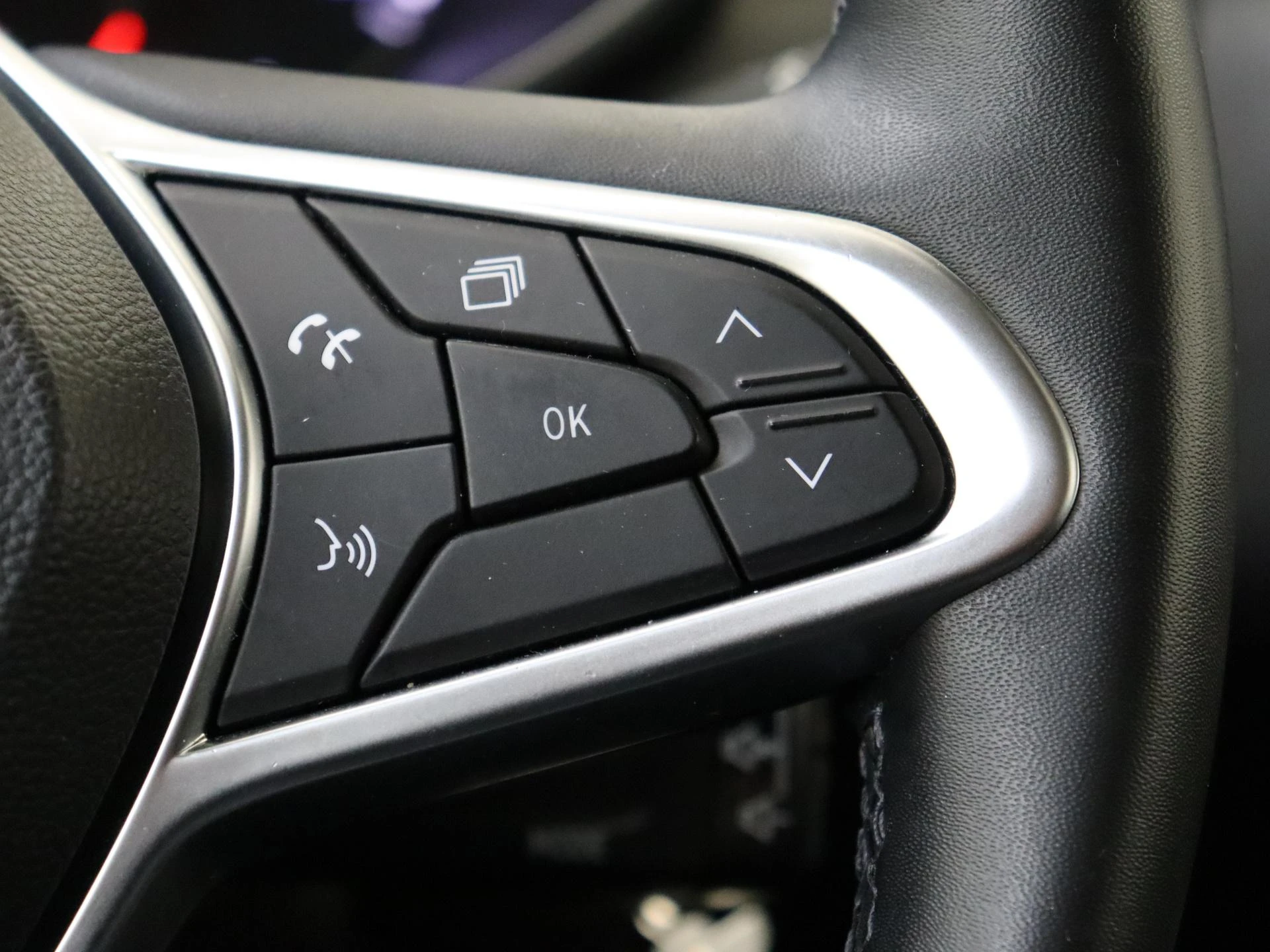 Renault-Clio-image-12