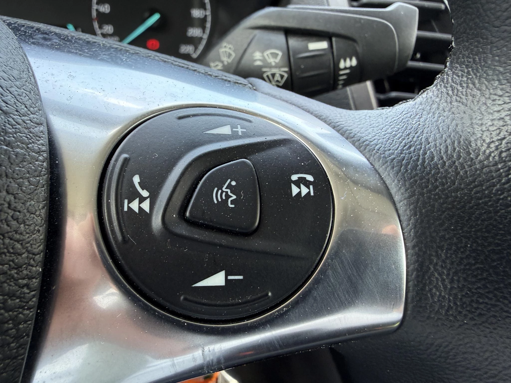 Ford-Transit Connect-image-31