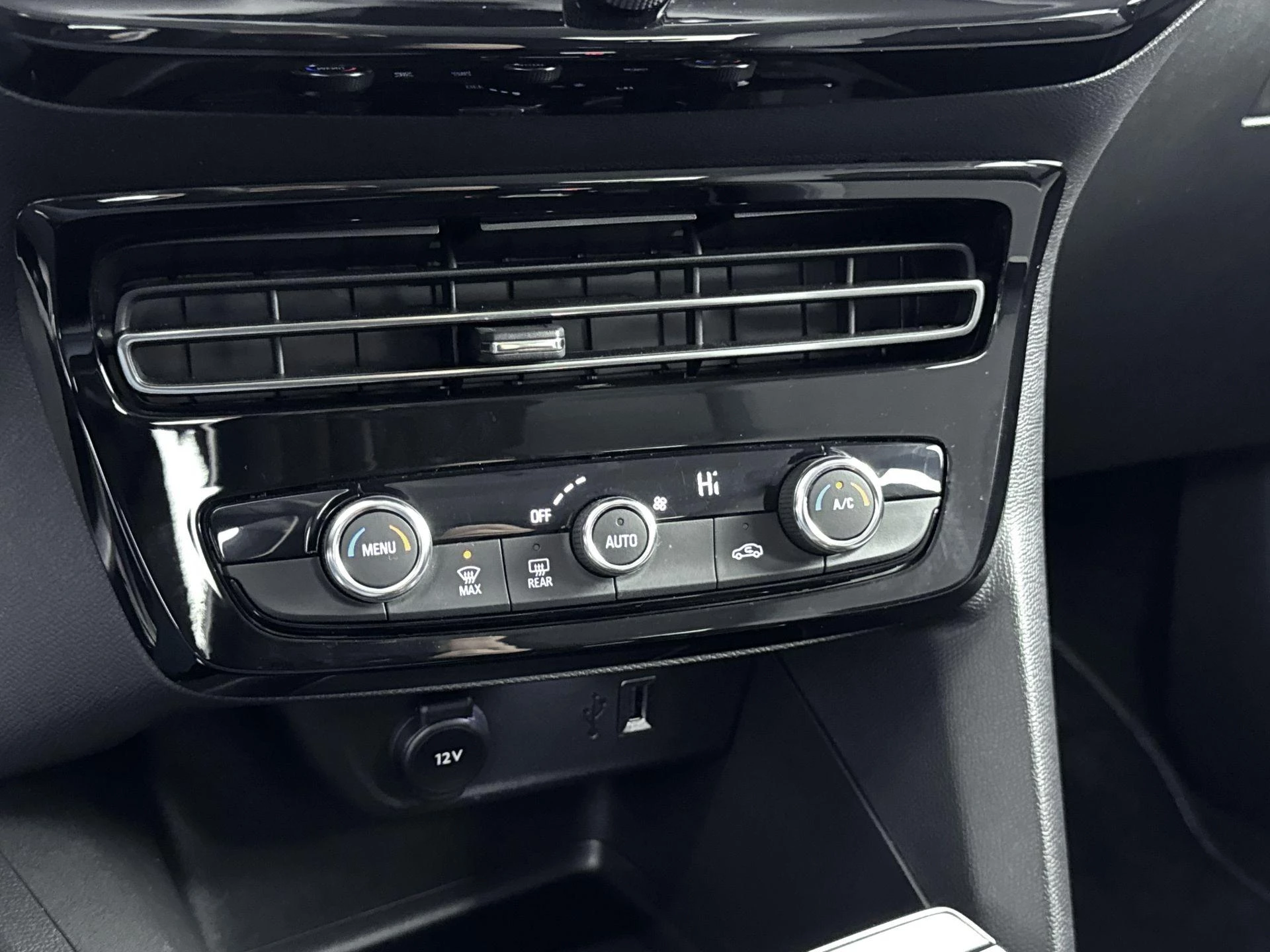 Opel-Mokka-e-image-22