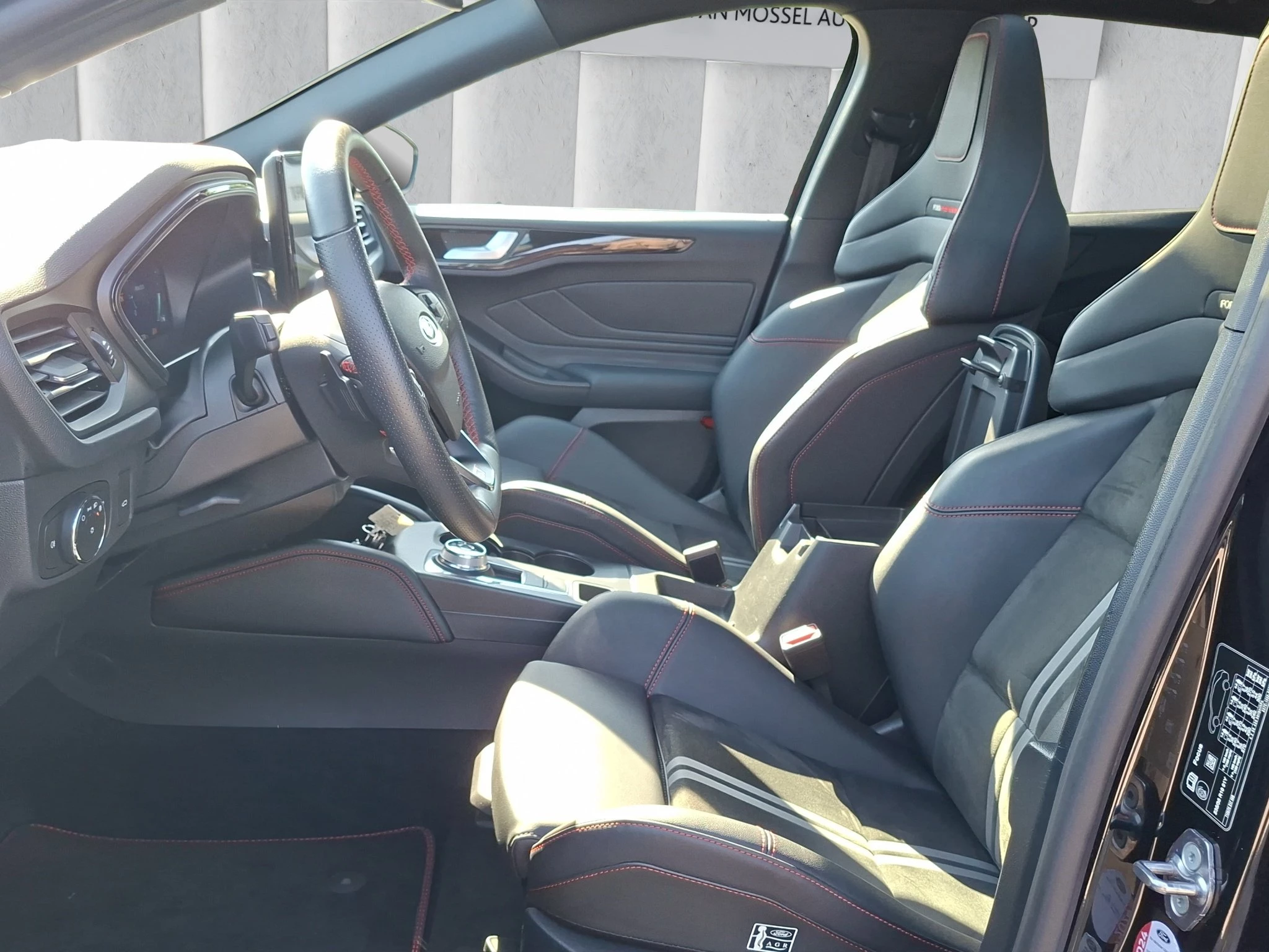 Ford Focus ST X Turnier 2.3 EB Aut. | LED | Pano | ACC | RFK | SHZ | LMF | Navi | B&O
