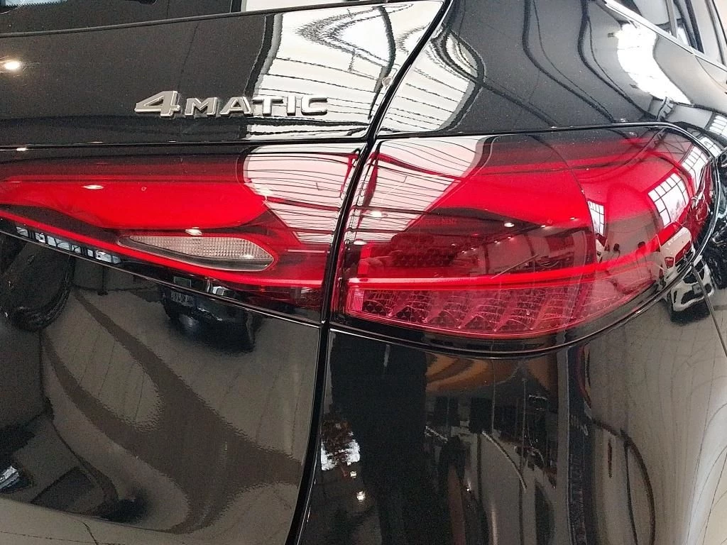 Mercedes-Benz GLC 300 d 4M AMG MBUX AHK SHZ KLIMA KEYLESS-GO AMG LineX254 GLC 300 d 4M AMG MBUX AHK SHZ KLIMA KEYLESS-GO AMG Line