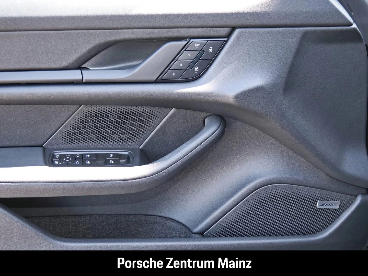 Porsche Taycan 4 Black Edition InnoDrive Head-Up BOSE black edition