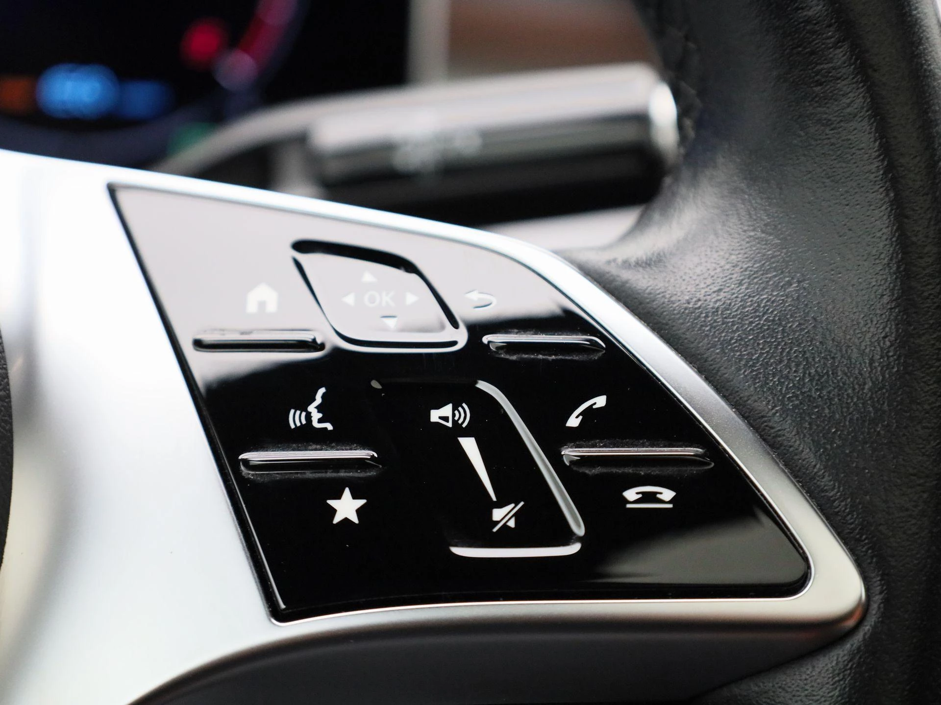 Mercedes-Benz-C-Klasse-image-28