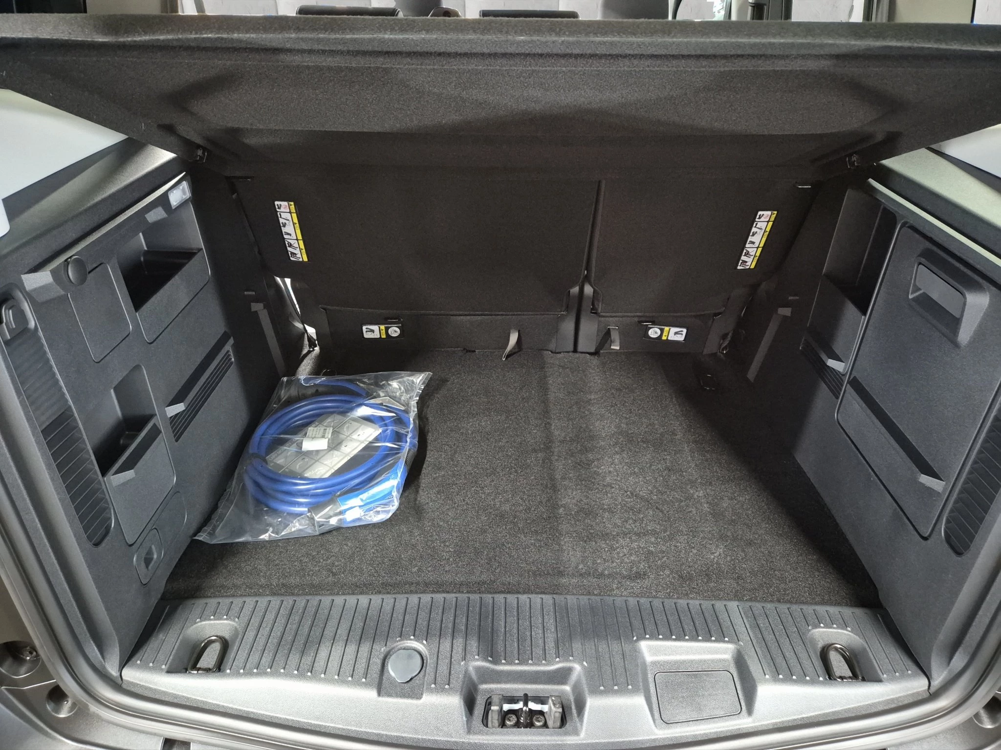 Ford-Tourneo Courier-image-9