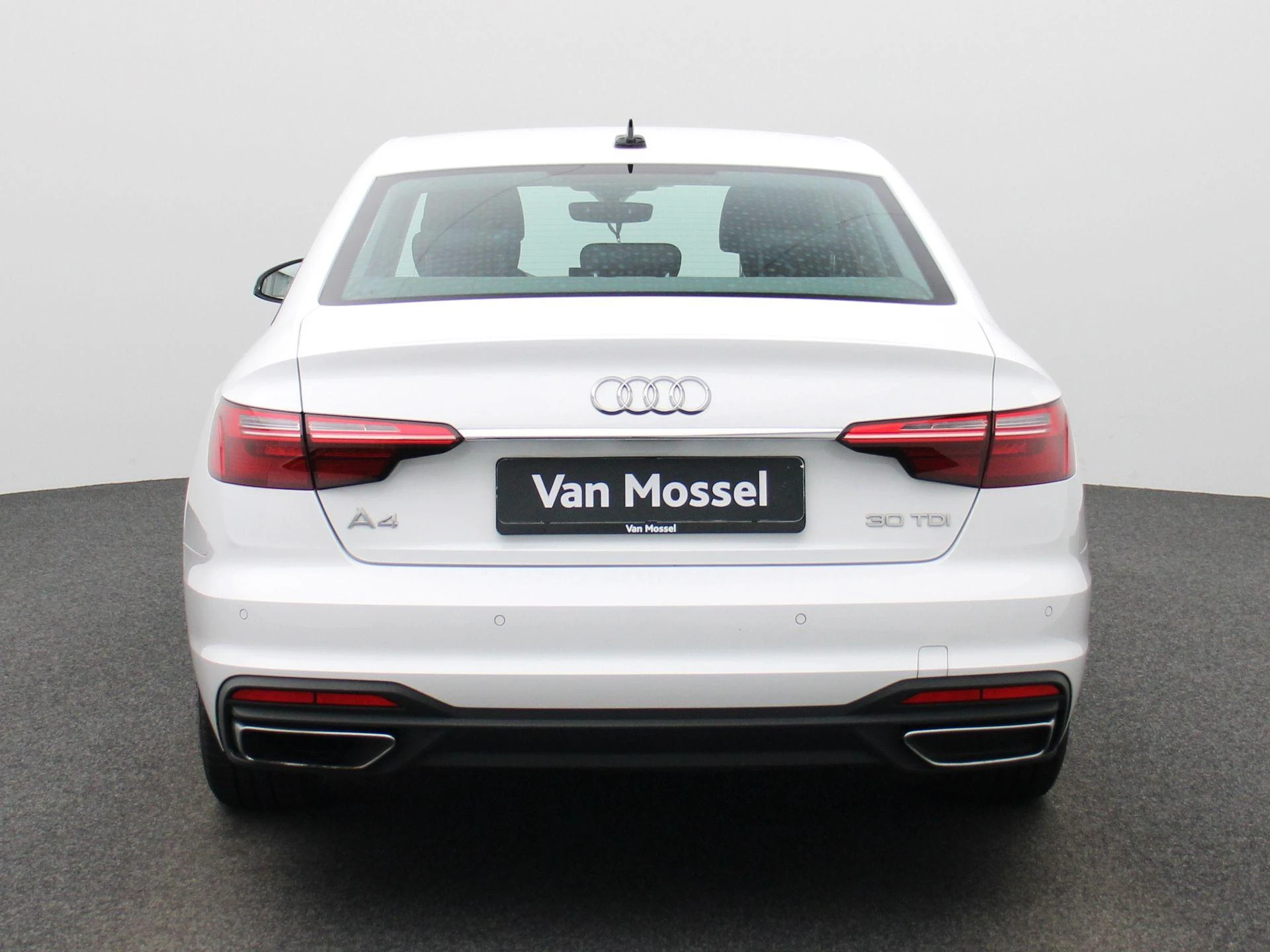 Audi-A4-image-4