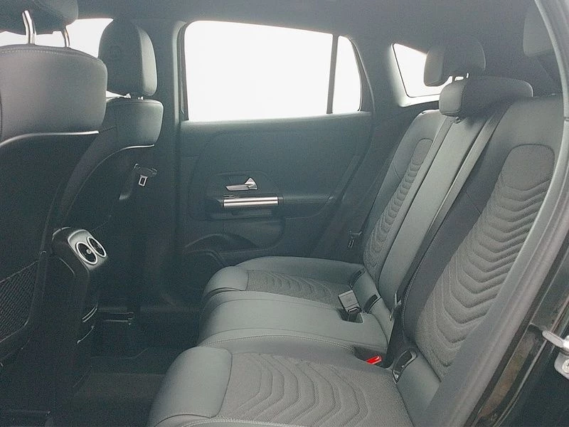 Mercedes-Benz GLA 200 d PROGRESSIVE AHK SHZ KLIMA NAVI MBUX ProgressiveC118 GLA 200 d PROGRESSIVE AHK SHZ KLIMA NAVI MBUX Progressive