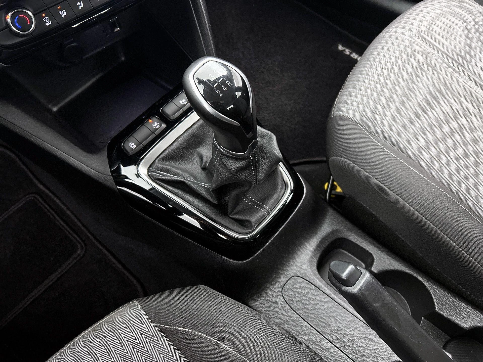 Opel-Corsa-image-14