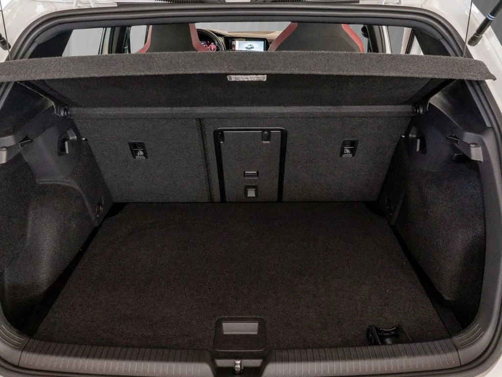 Volkswagen-Golf-image-6