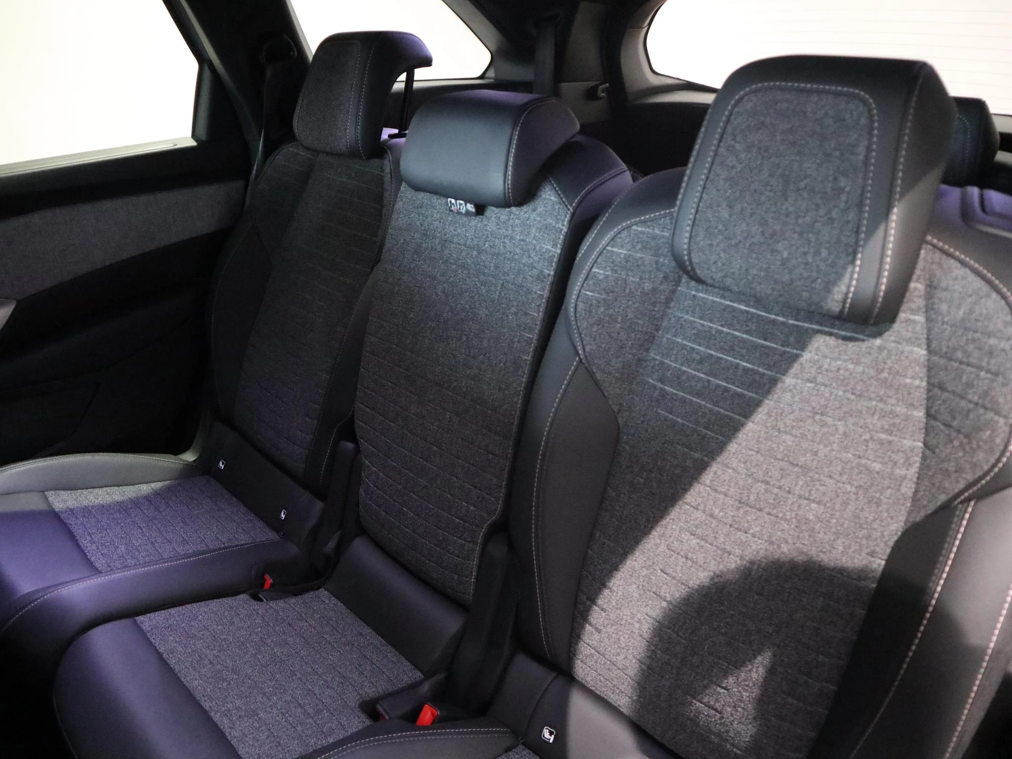 Peugeot-5008-image-9