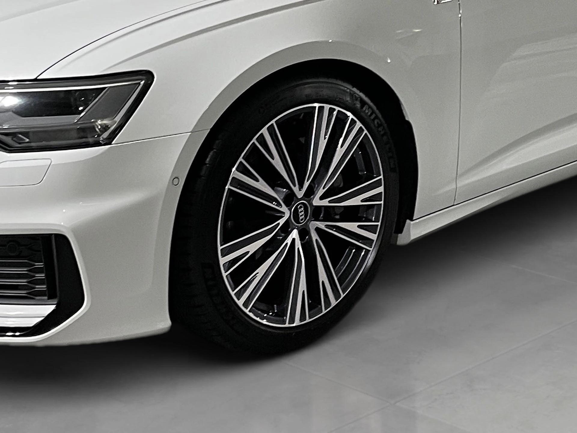 Audi-A6-image-20