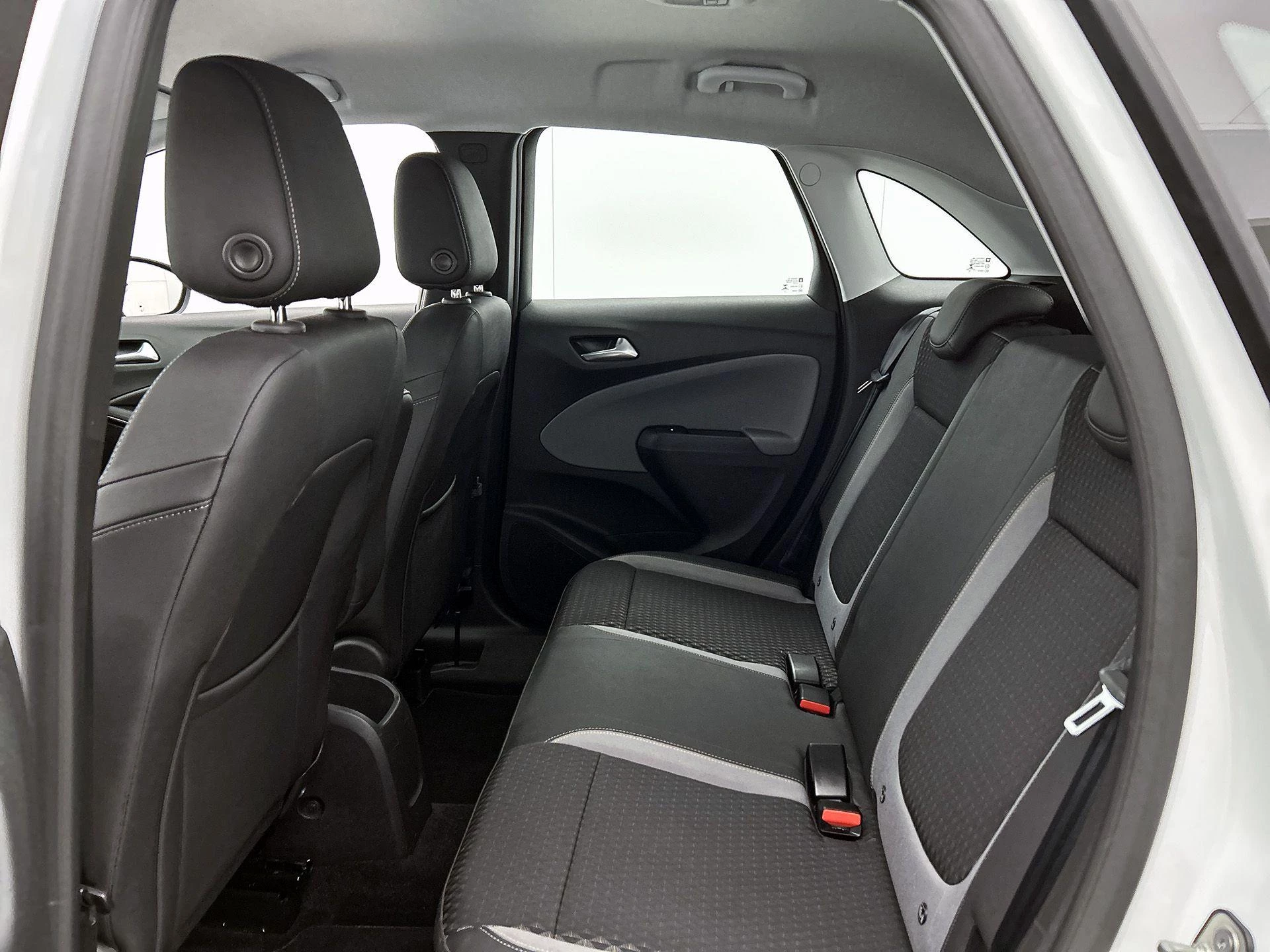 Opel-Crossland X-image-25
