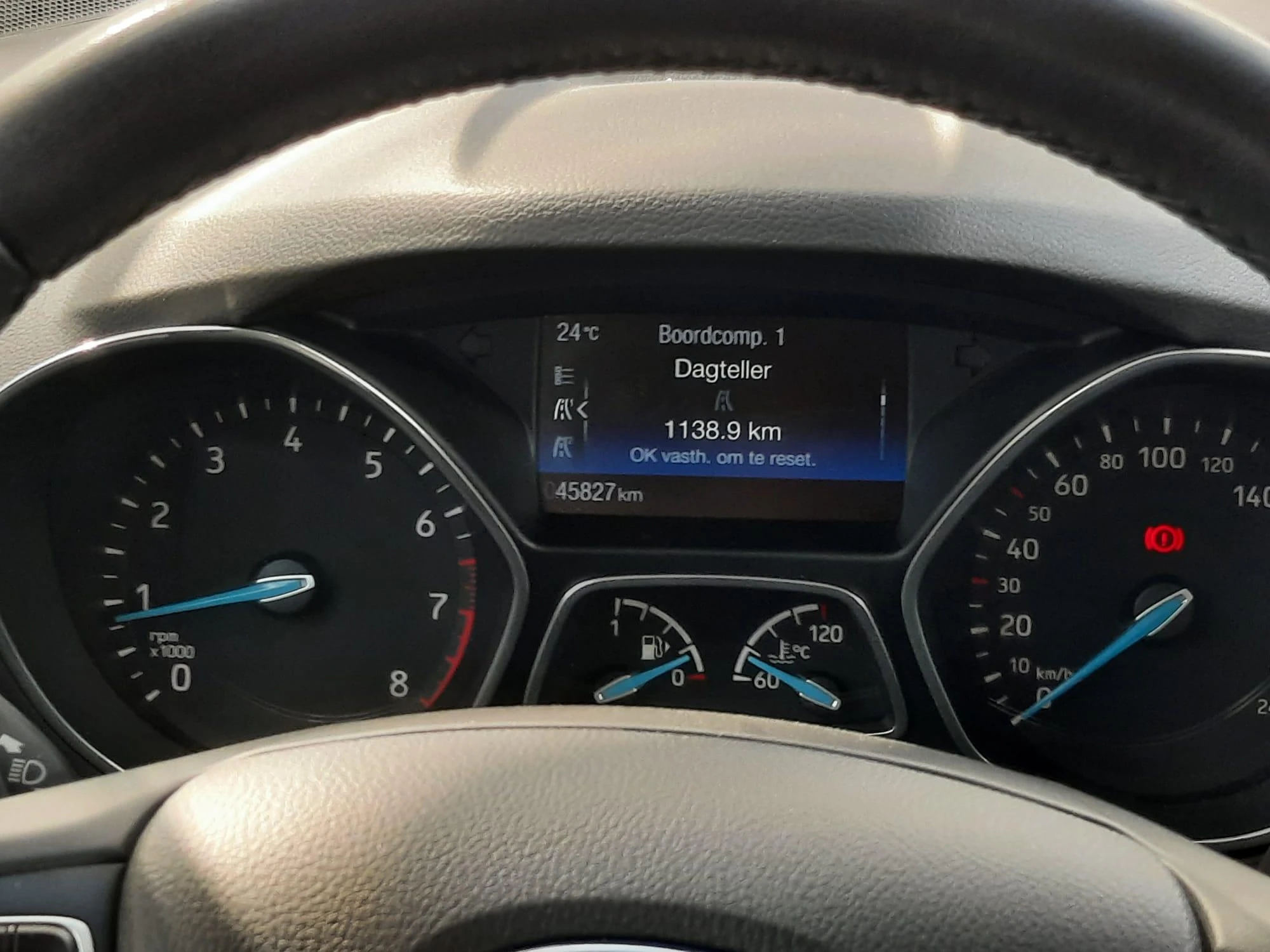 Ford-C-MAX-image-11