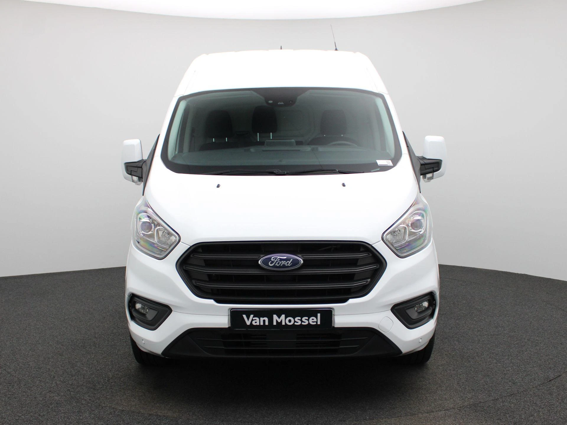 Ford-Transit Custom-image-2