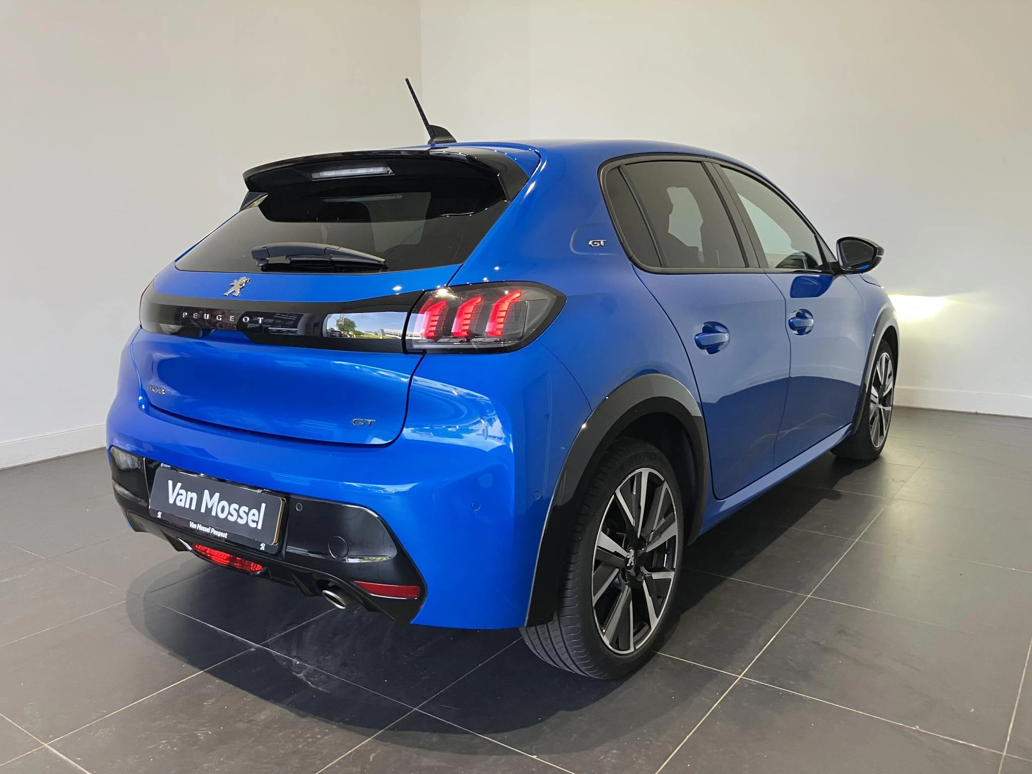 Peugeot-208-image-6