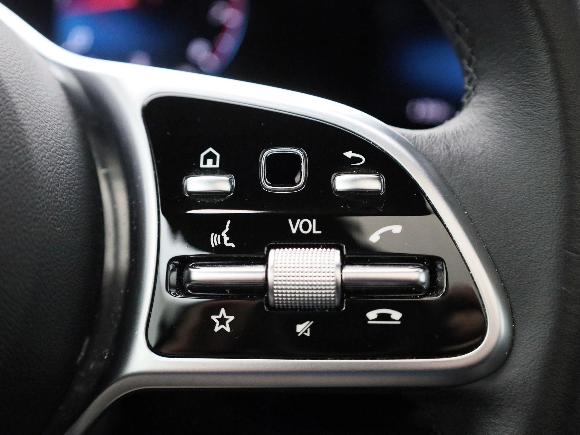Mercedes-Benz-A-Klasse-image-21