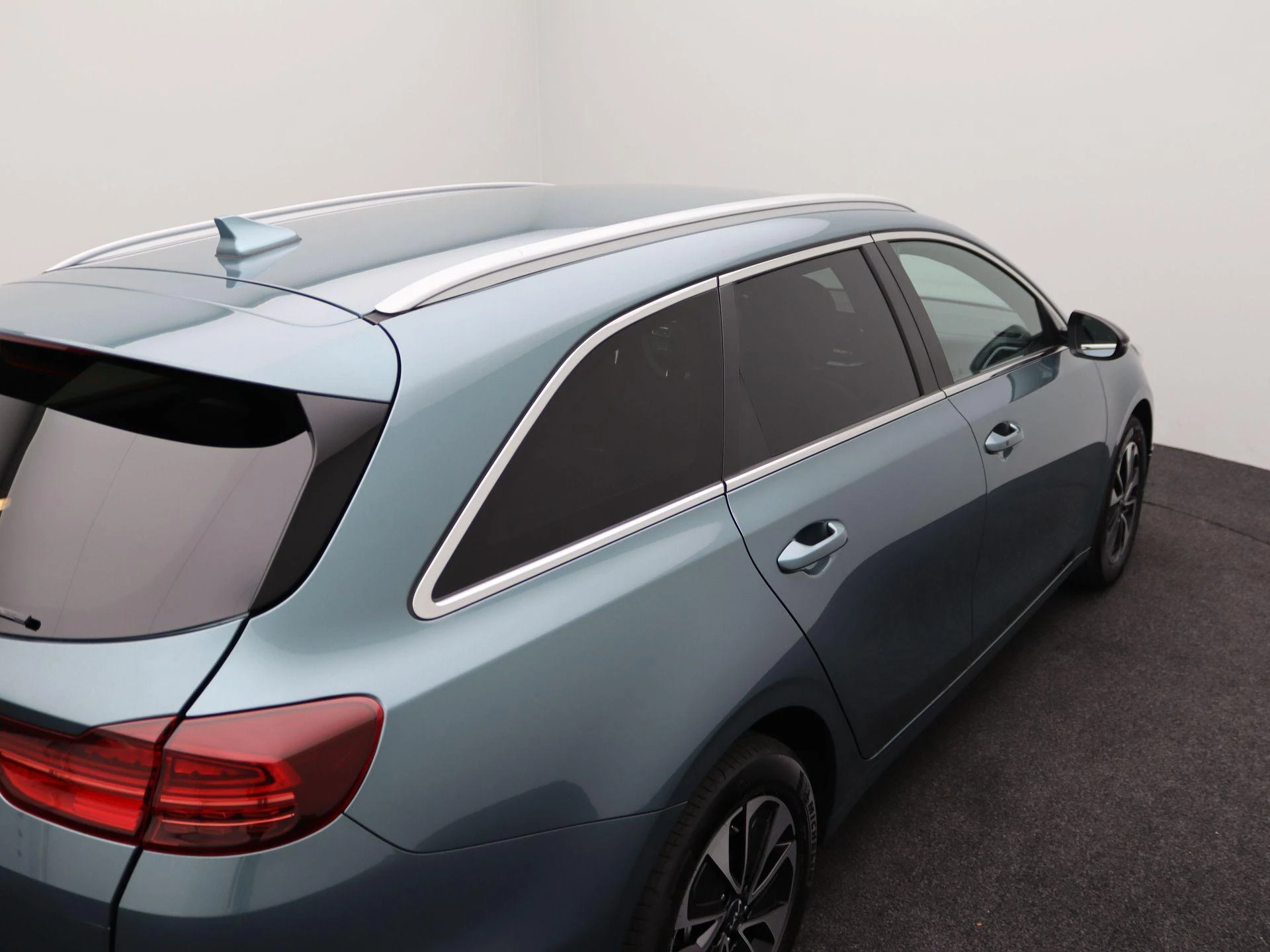 Kia-Ceed Sportswagon-image-39