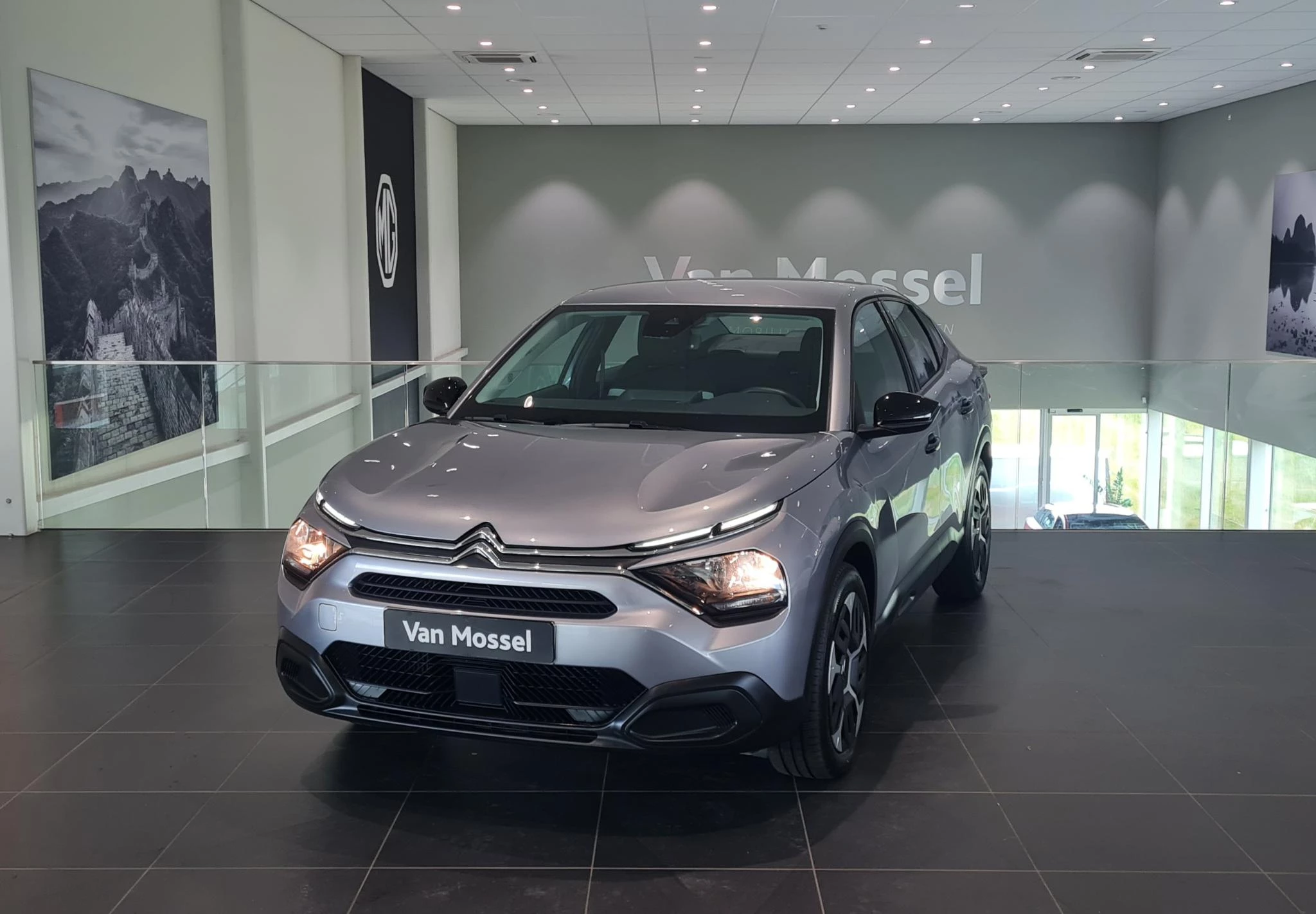 Citroën-C4 X-image-1