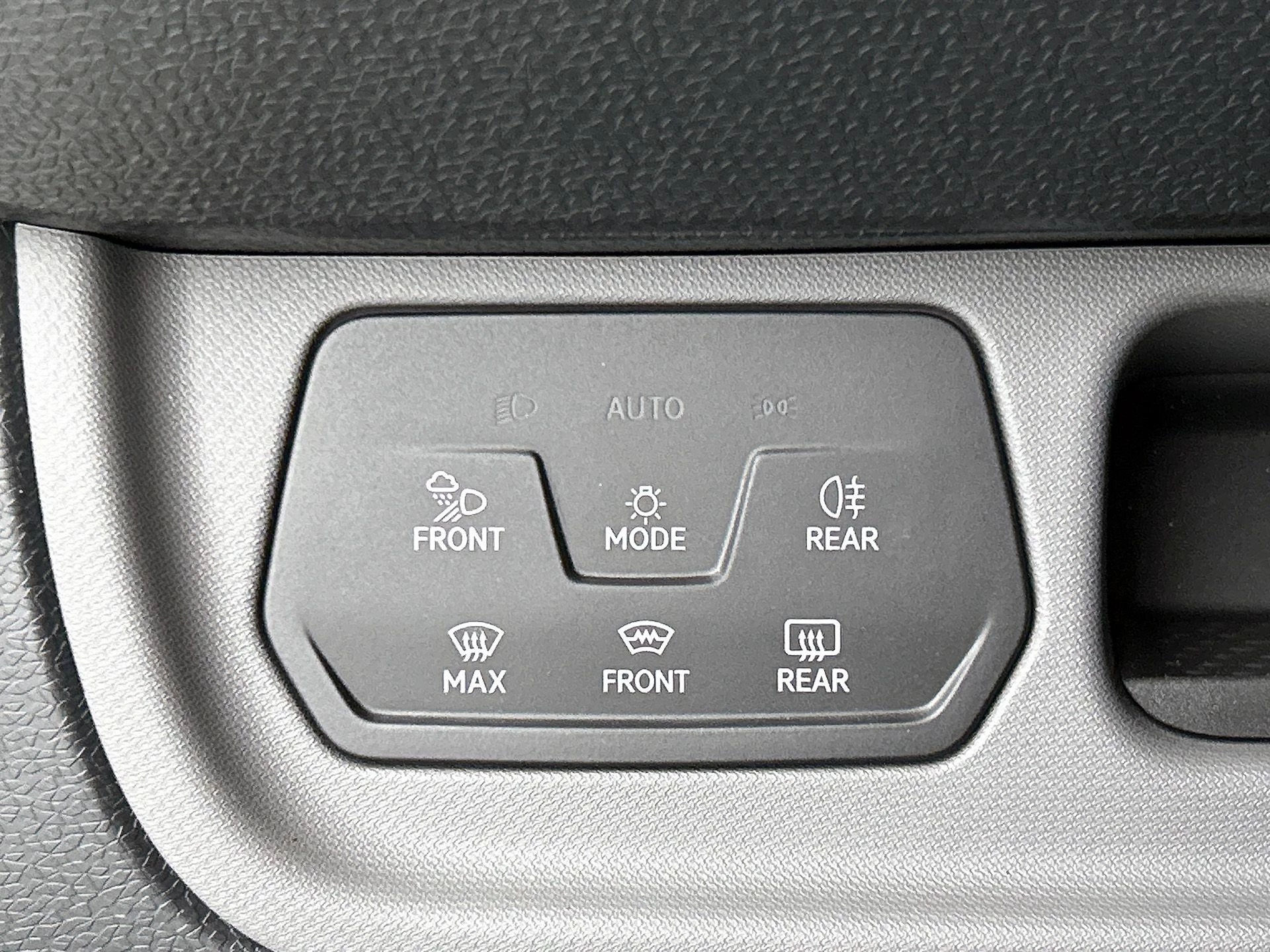 Volkswagen-ID. Buzz Cargo-image-23