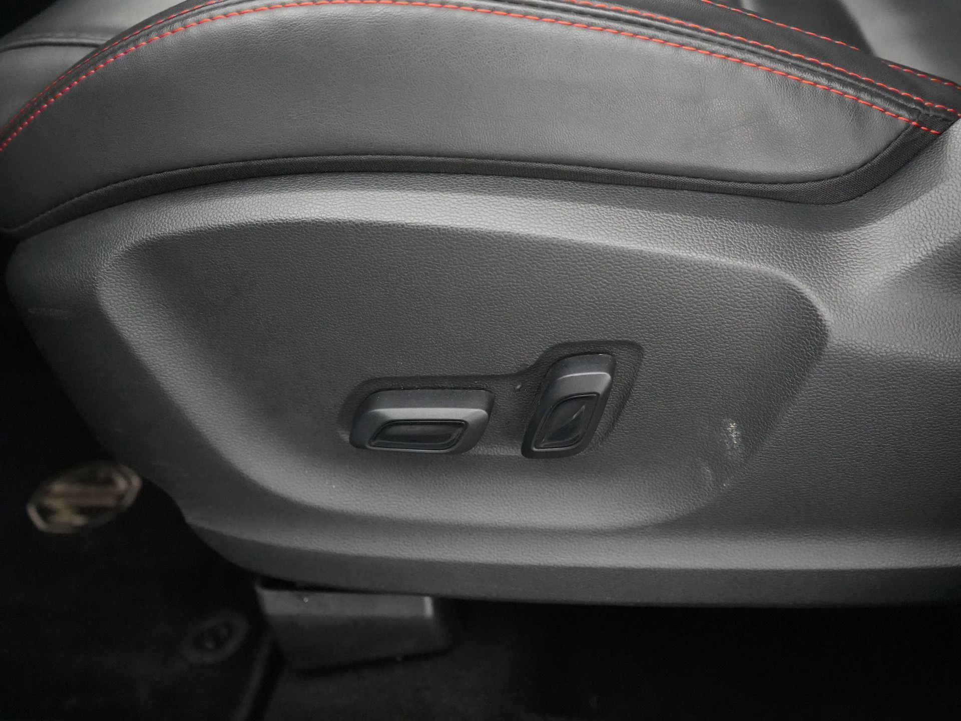 MG ZS ICE 1.0 AT LUXURY FWD