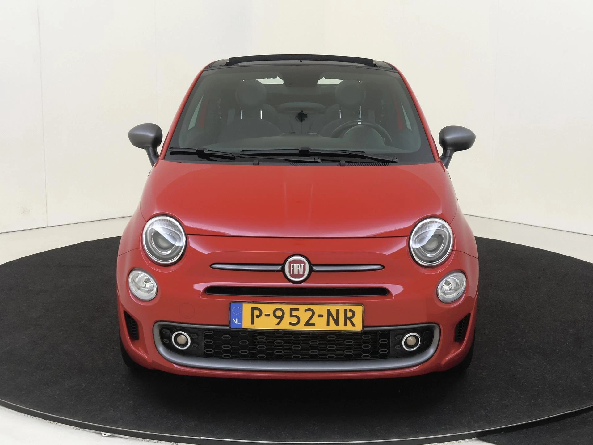 Fiat-500C-image-5