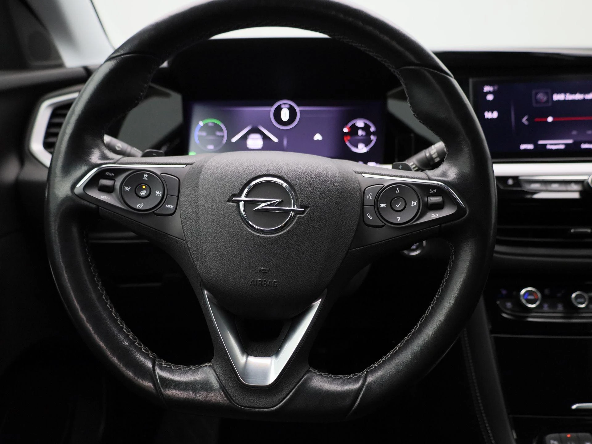 Opel-Grandland-image-6