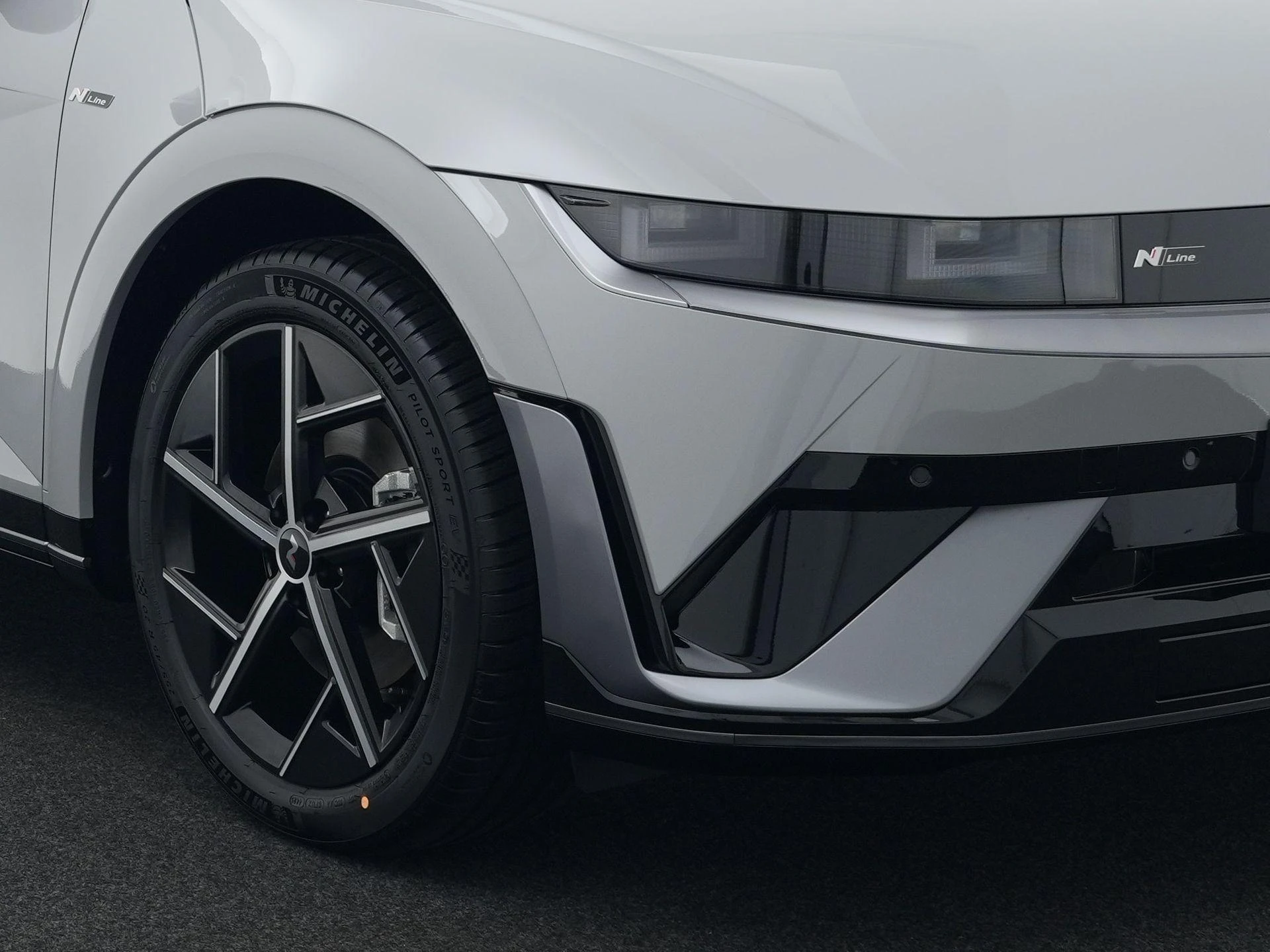 Hyundai-IONIQ 5-image-10