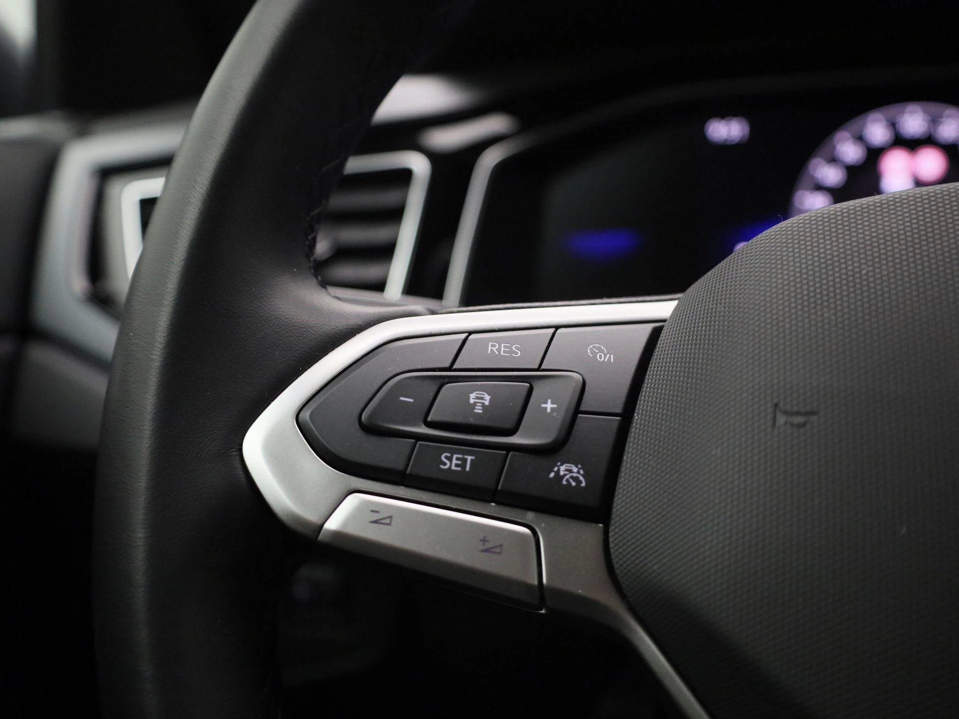 Volkswagen-Taigo-image-21