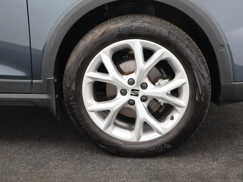 SEAT-Arona-image-10