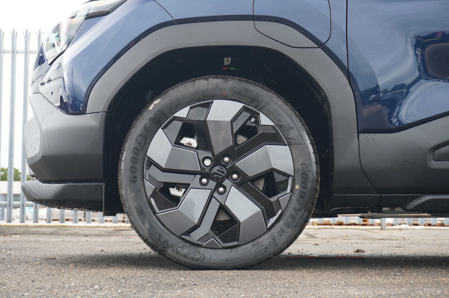 Suzuki-e Vitara-image-4