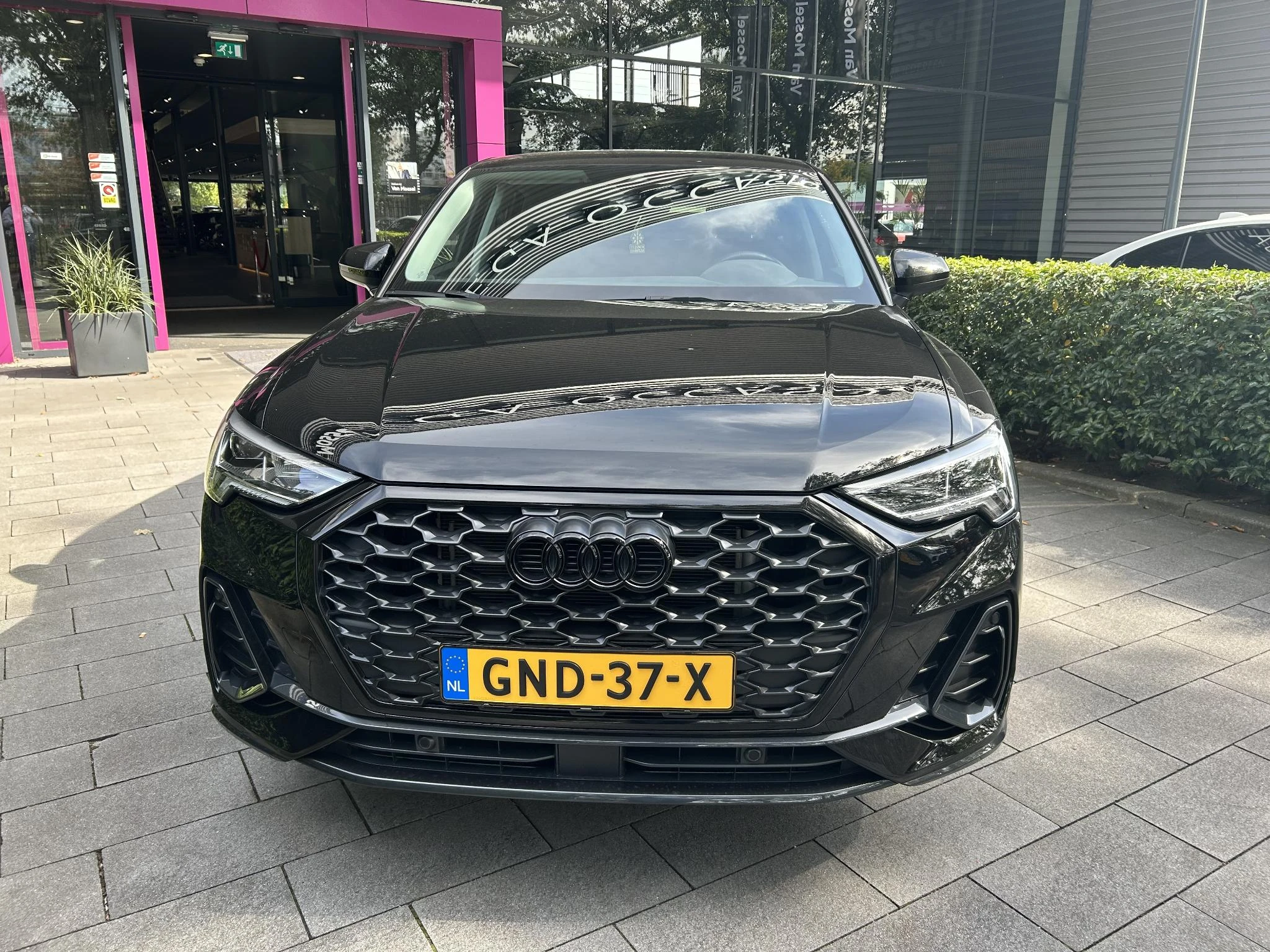Audi-Q3-image-3