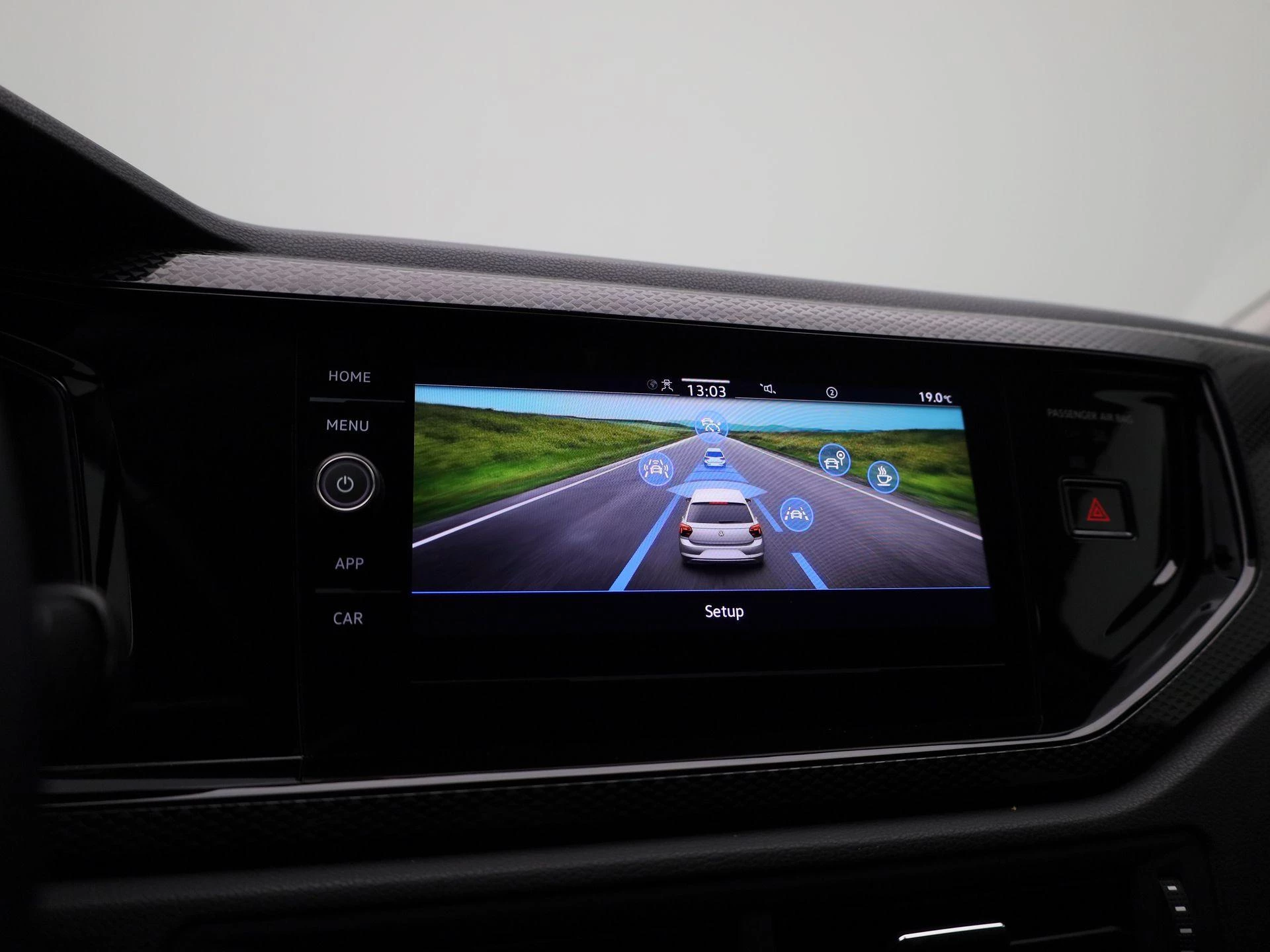 Volkswagen-Polo-image-21