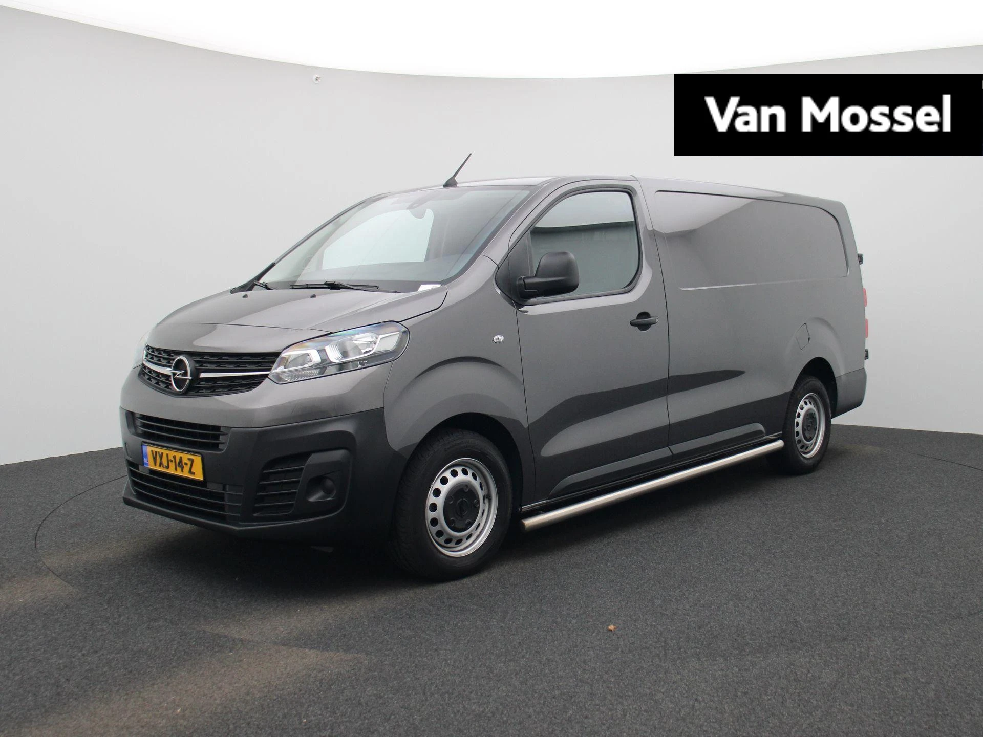 Opel-Vivaro-image-0
