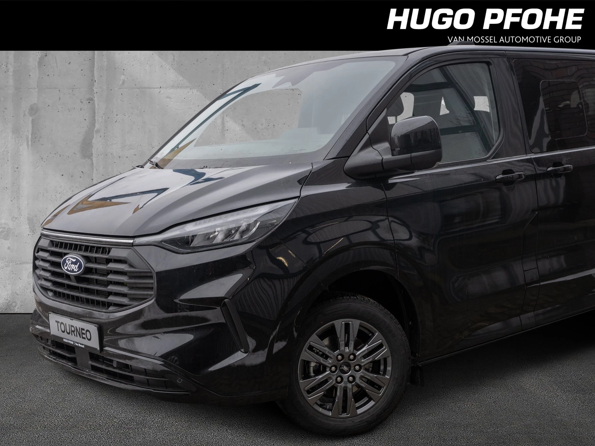 Ford Transit Custom Limited 2.0 EcoBlue 125kW 320 L2 Auto Turnier. 4-türig