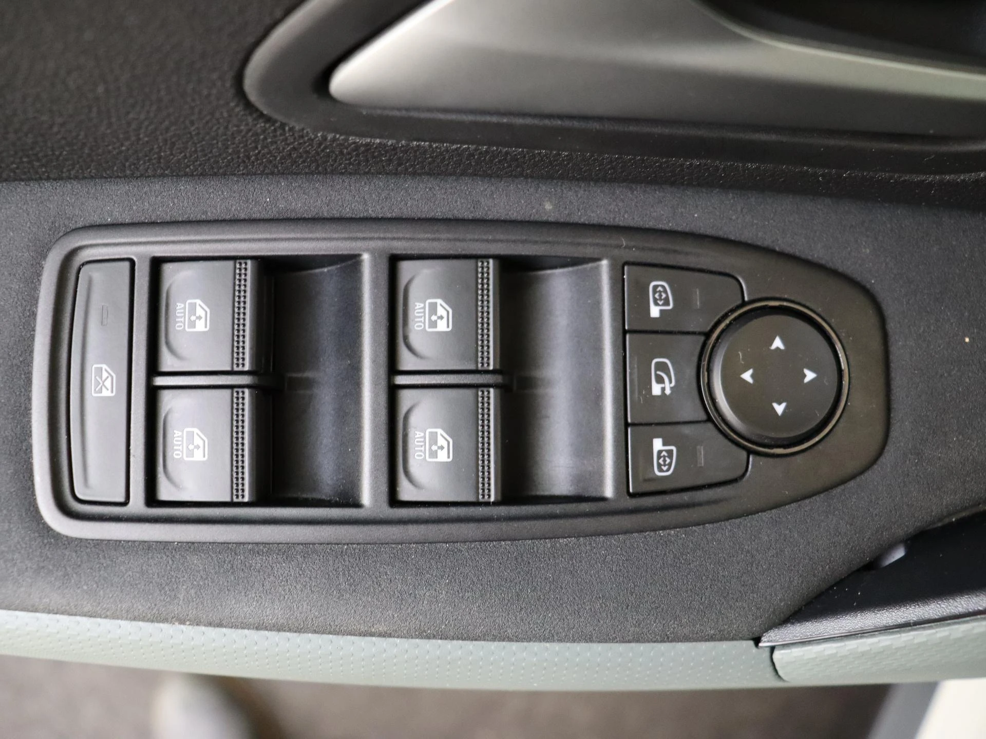 Dacia-Duster-image-25