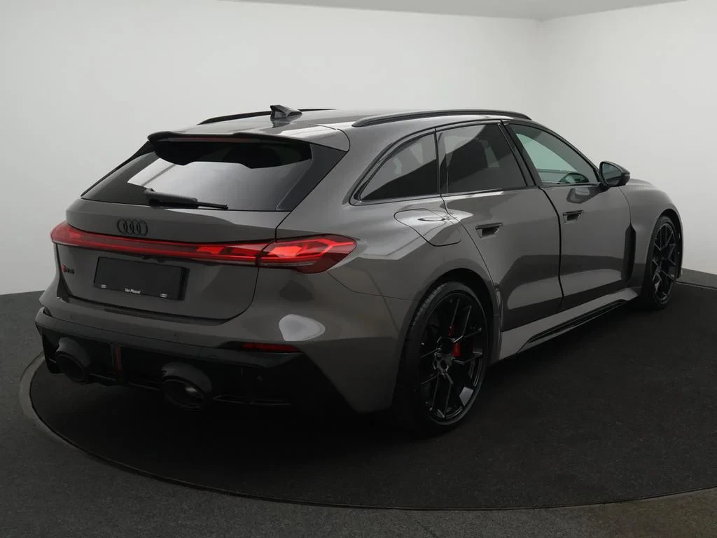 Audi-RS5-image-1
