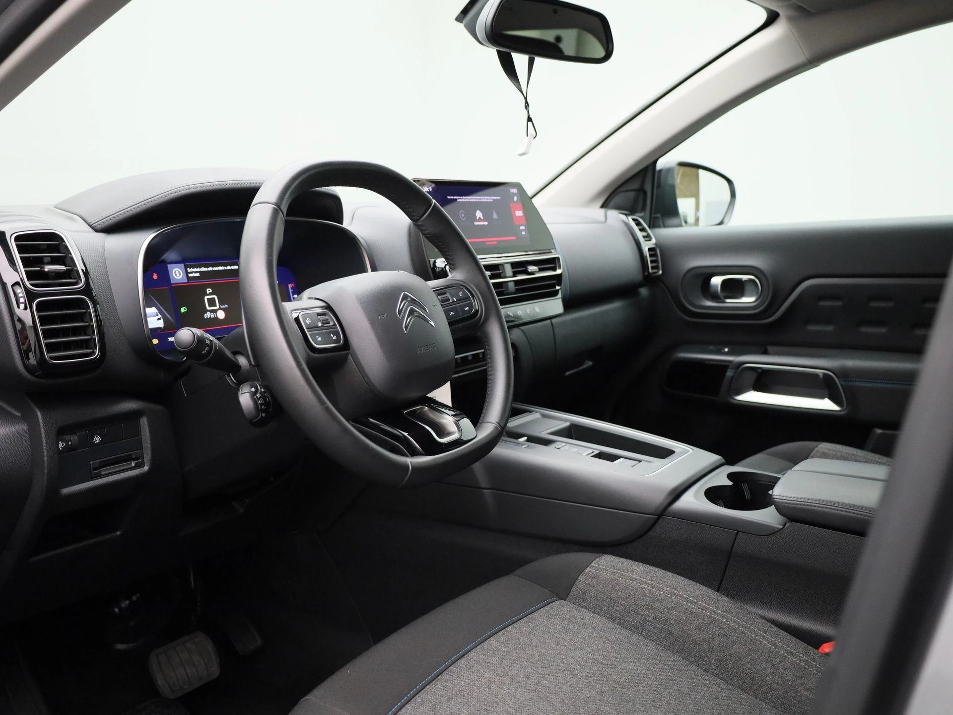 Citroën-C5 Aircross-image-30