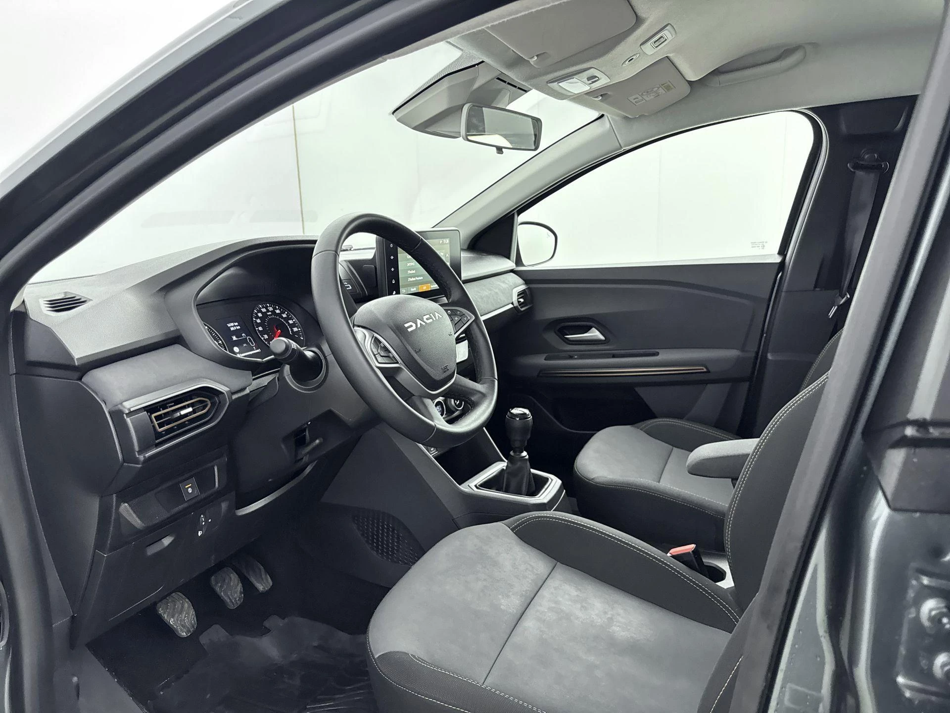 Dacia-Sandero Stepway-image-7