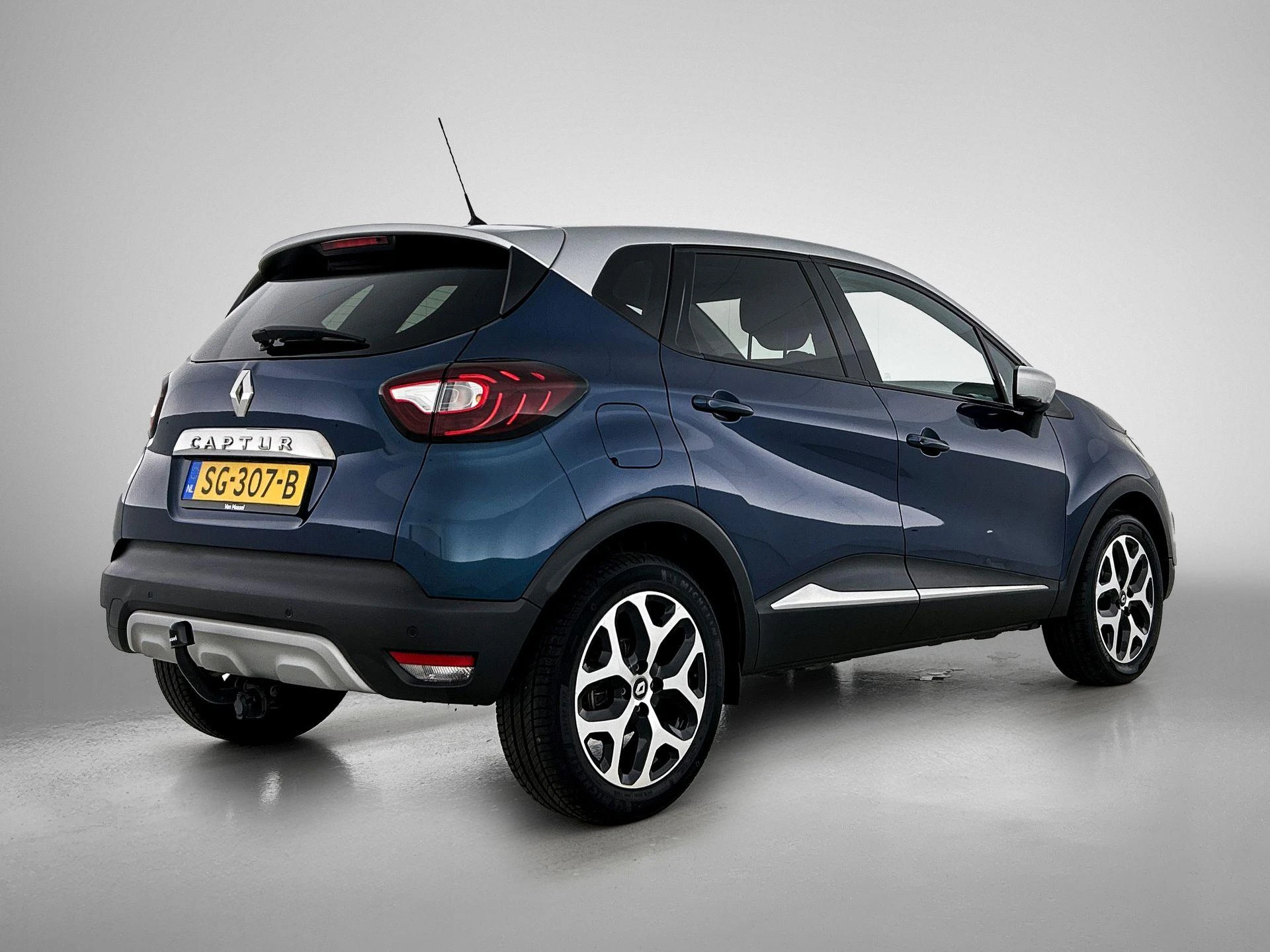 Renault-Captur-image-3
