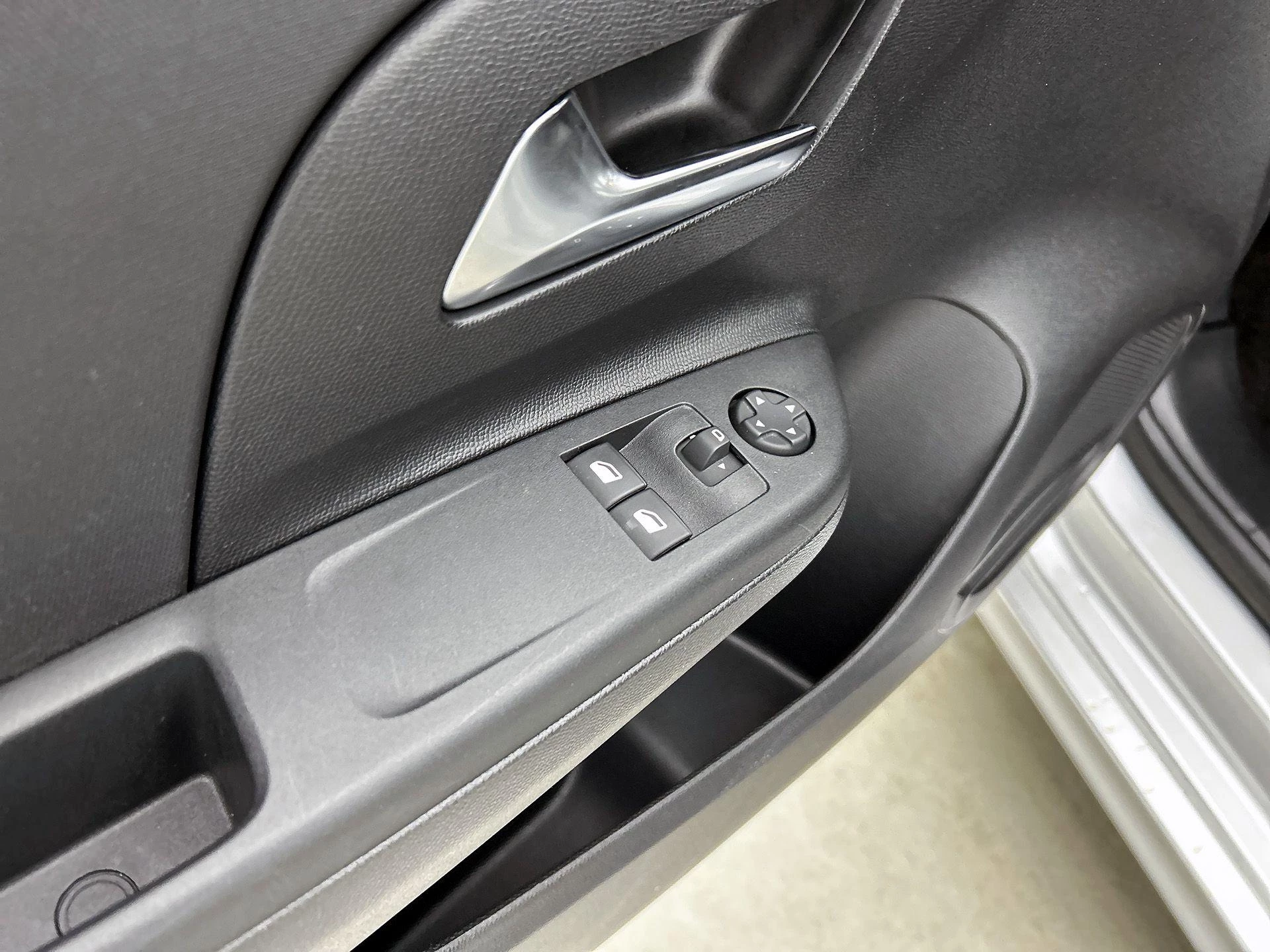 Opel-Corsa-image-25