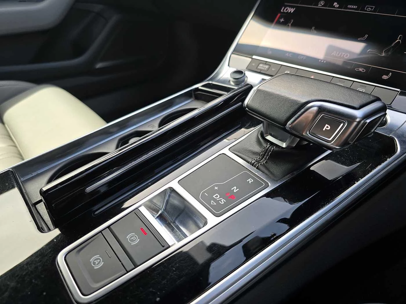 Audi-A6-image-7