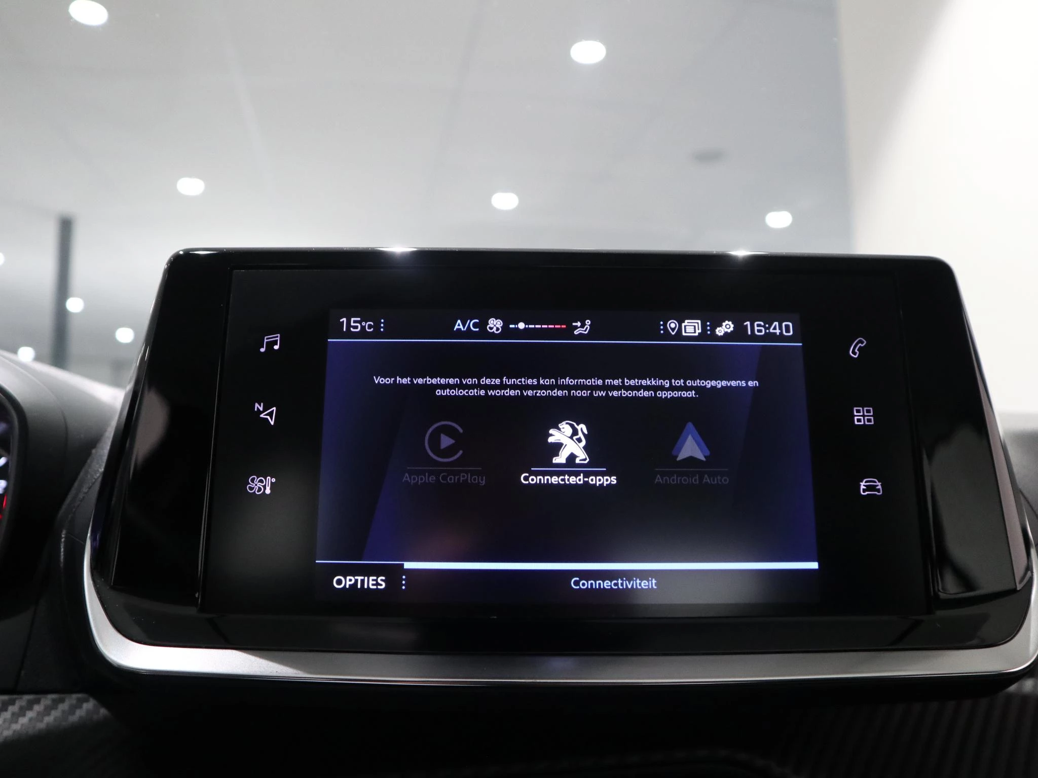 Peugeot-208-image-16