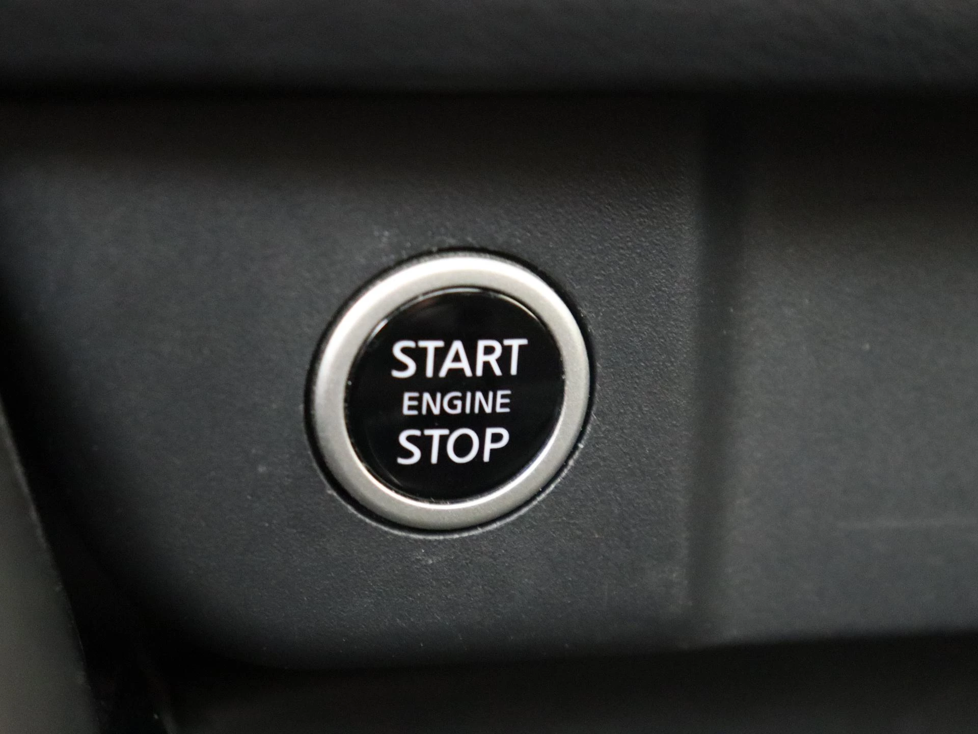 Nissan QASHQAI 1.3 MHEV N-Connecta