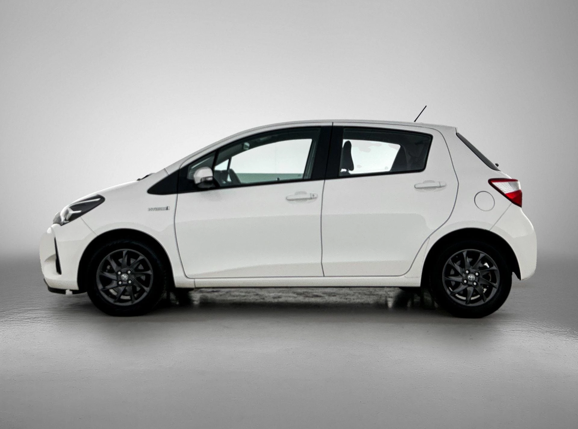 Toyota-Yaris-image-1