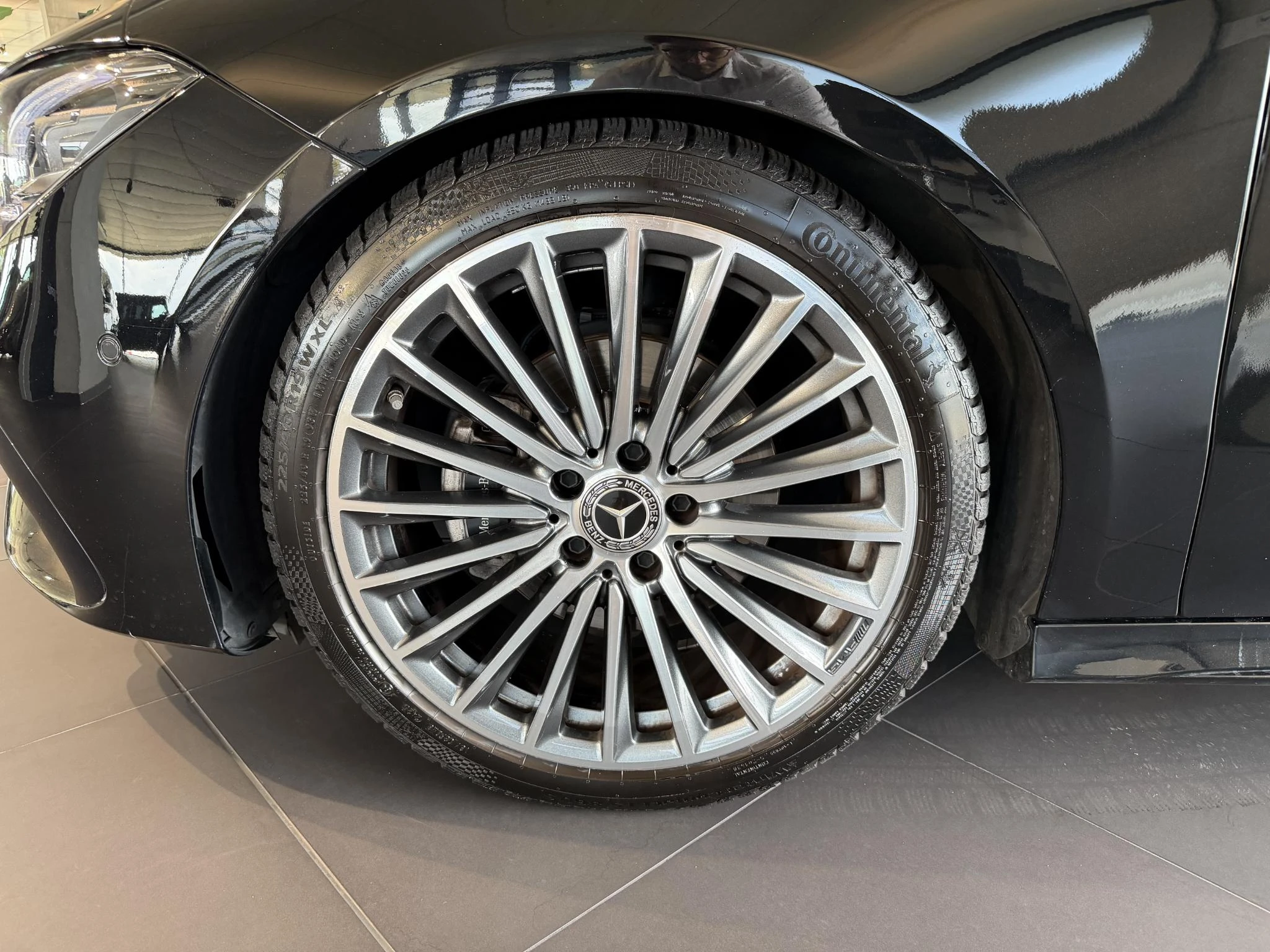 Mercedes-Benz-CLA-image-19