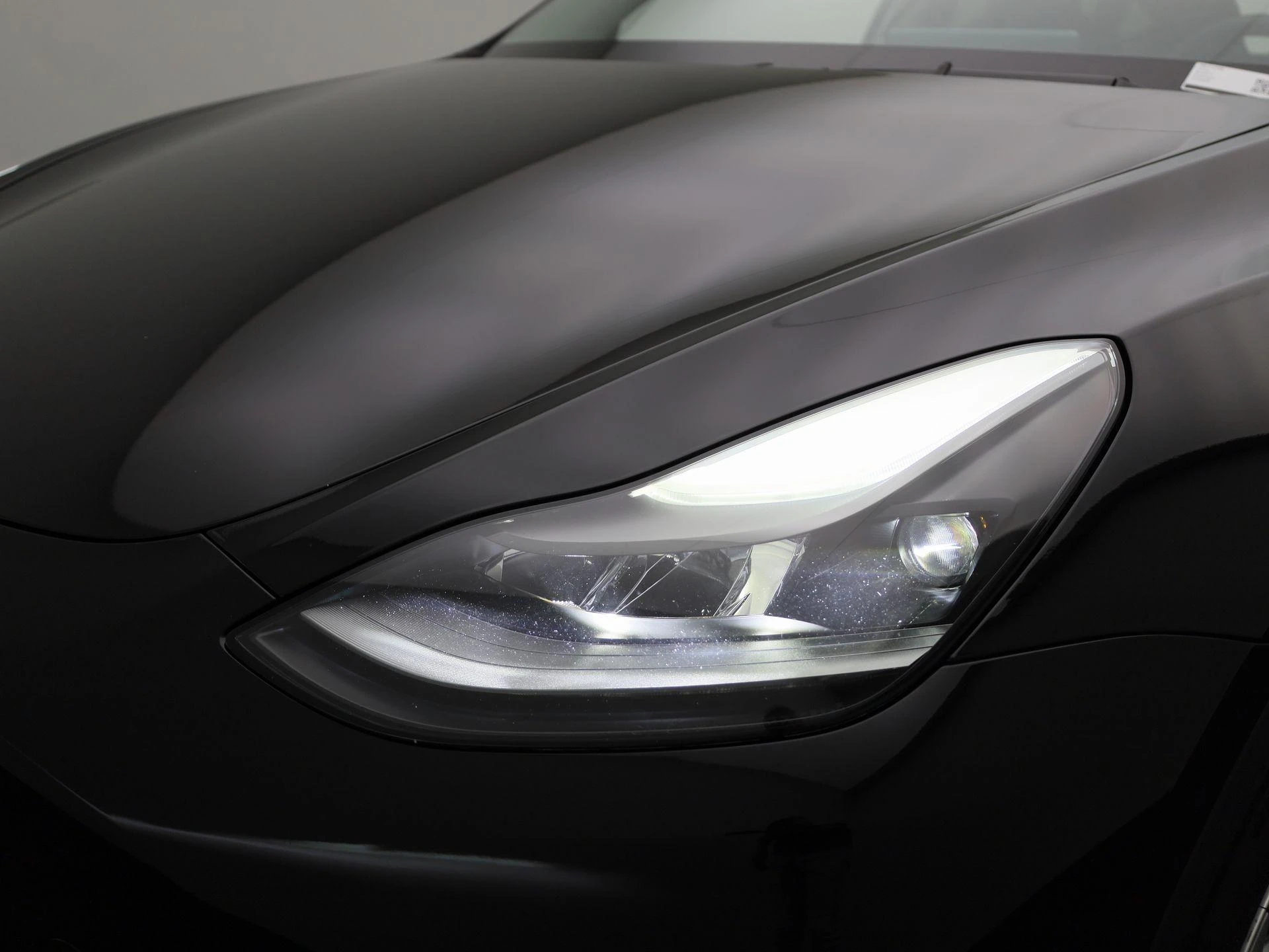 Tesla-Model Y-image-18