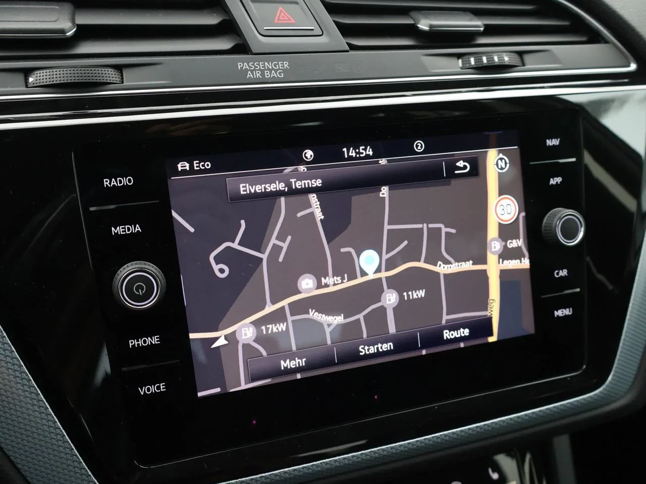 Volkswagen-Touran-image-22