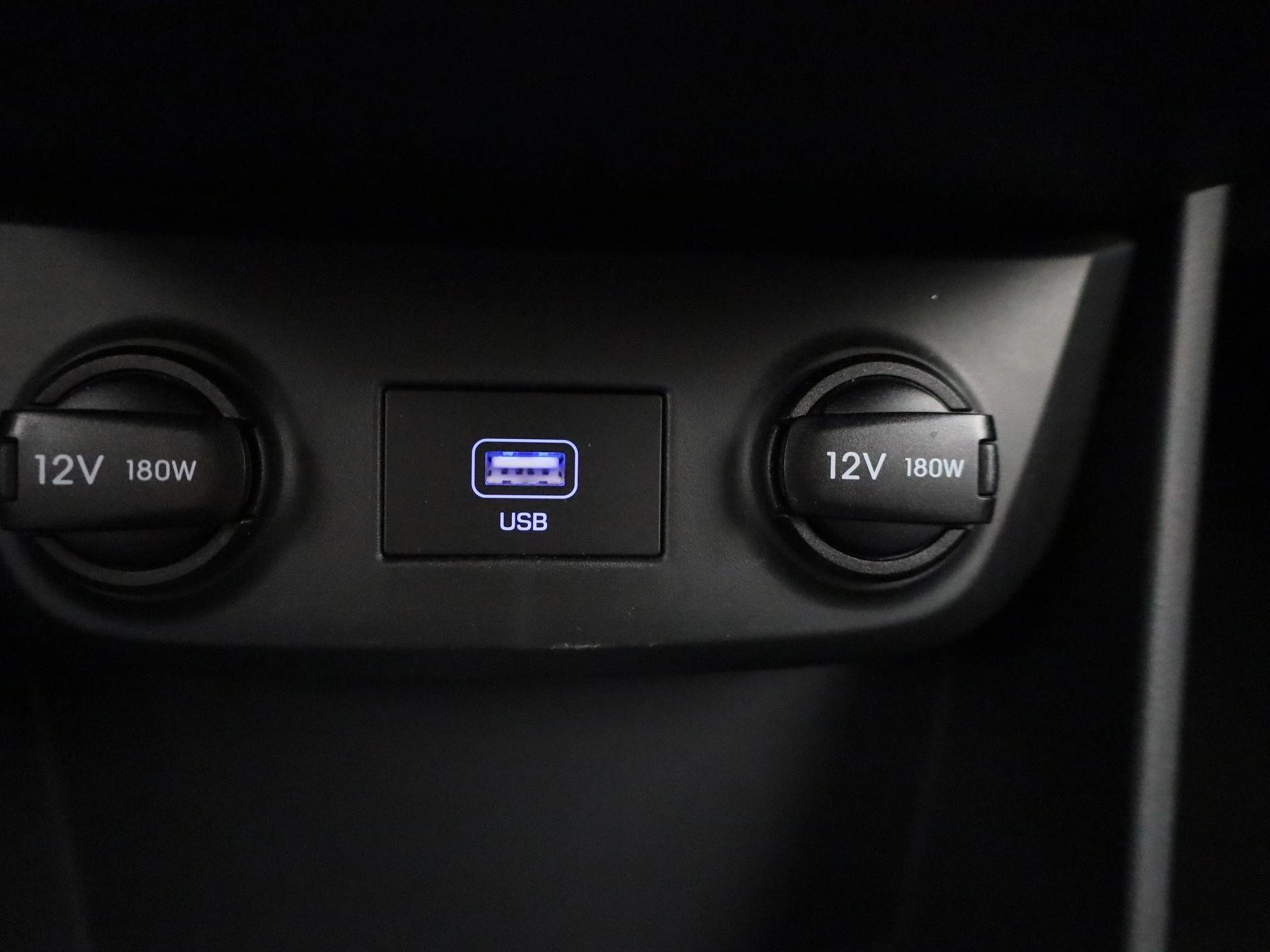 Hyundai-IONIQ-image-24